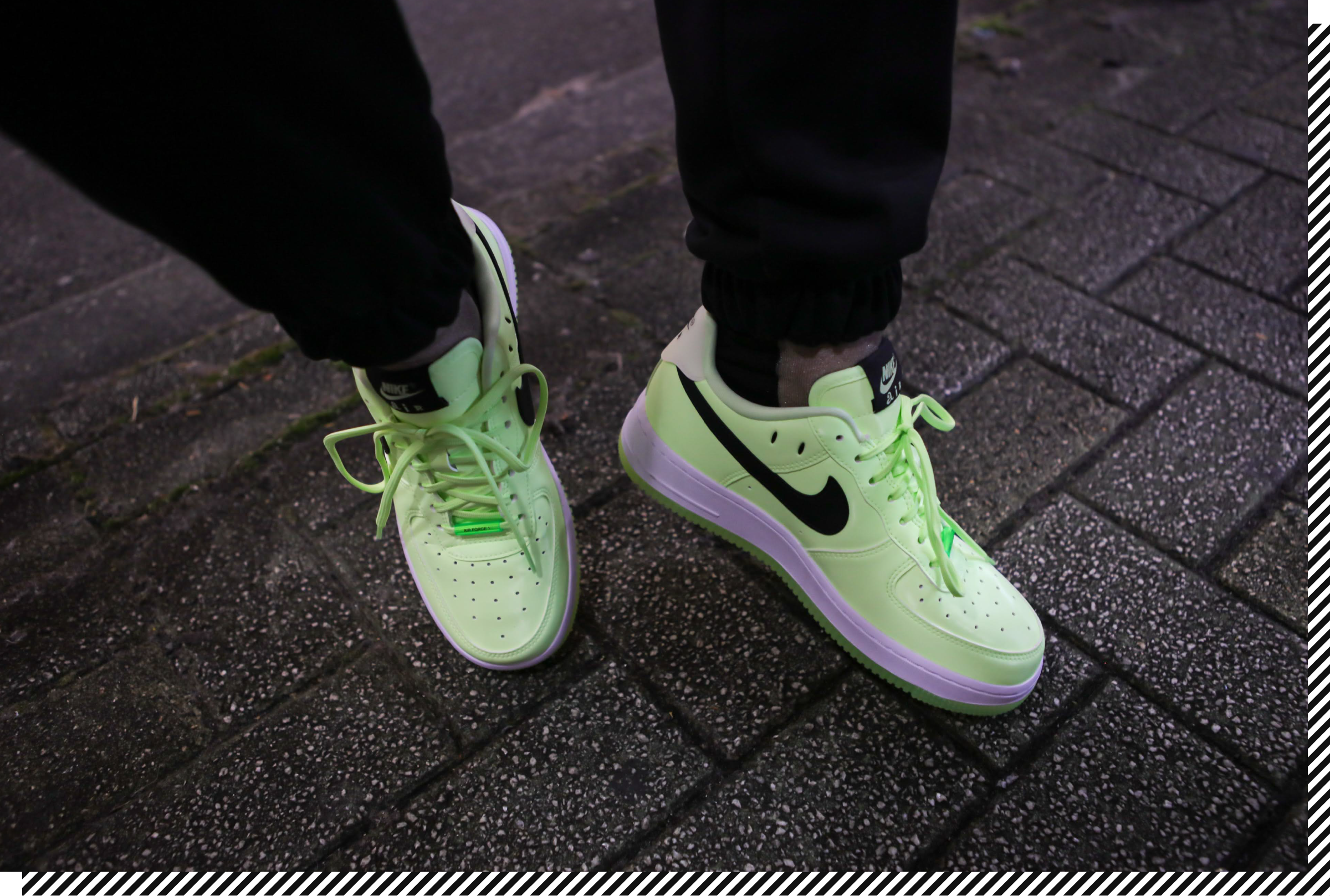 Nike Wmns Air Force 1 07 Lx