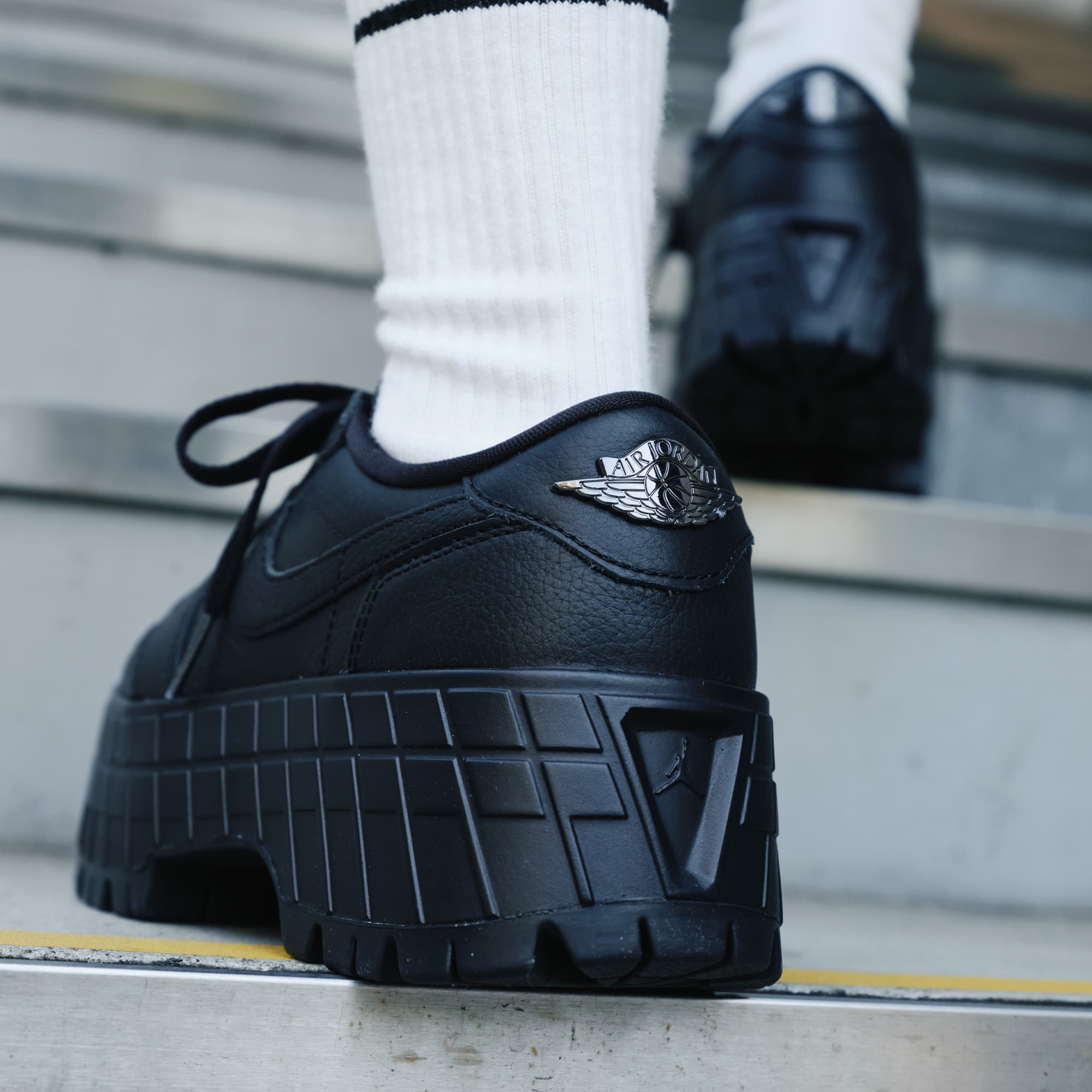 W AIR JORDAN 1 BROOKLYN LOW