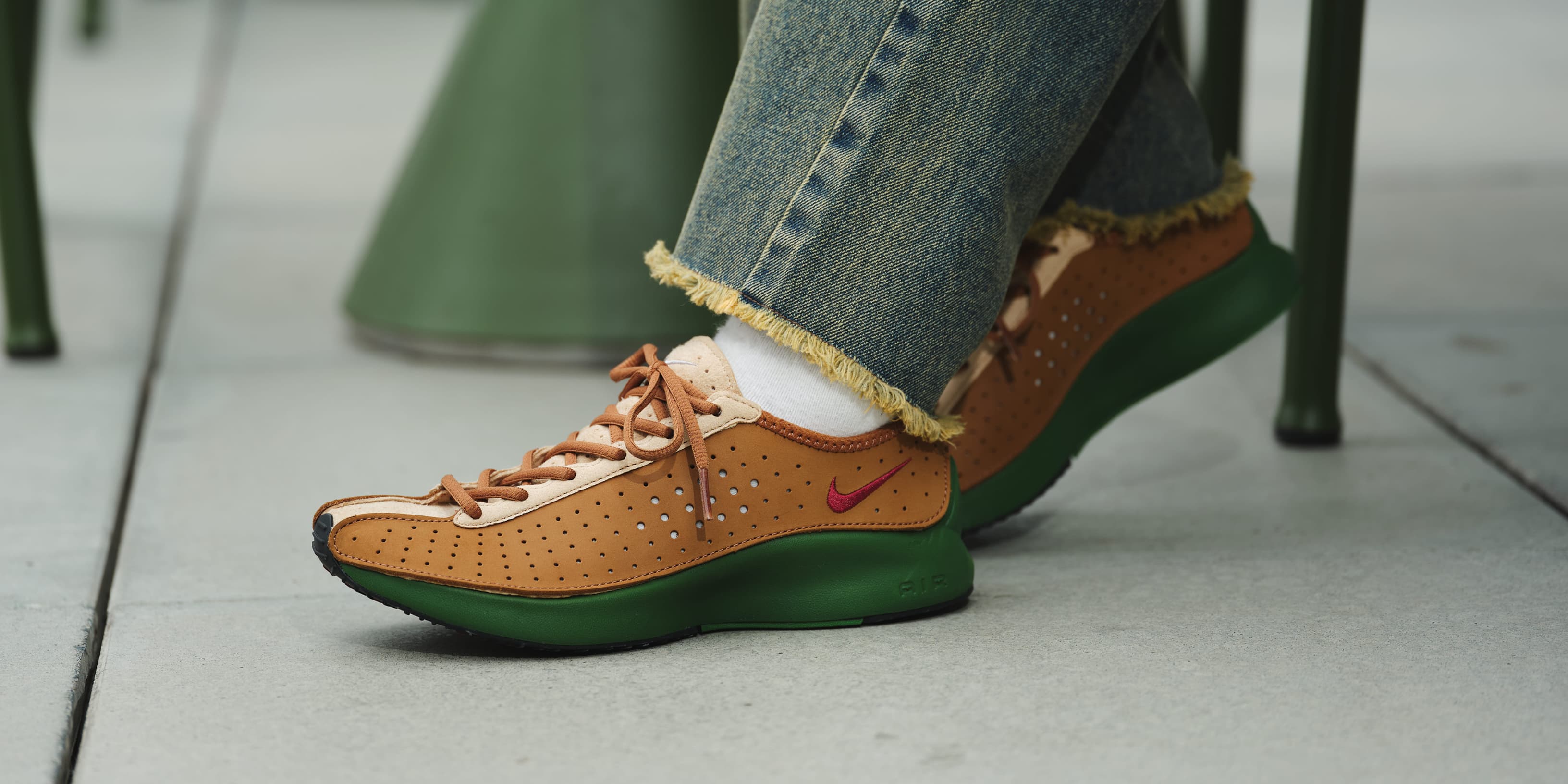 "NIKE W SUPERFLY"