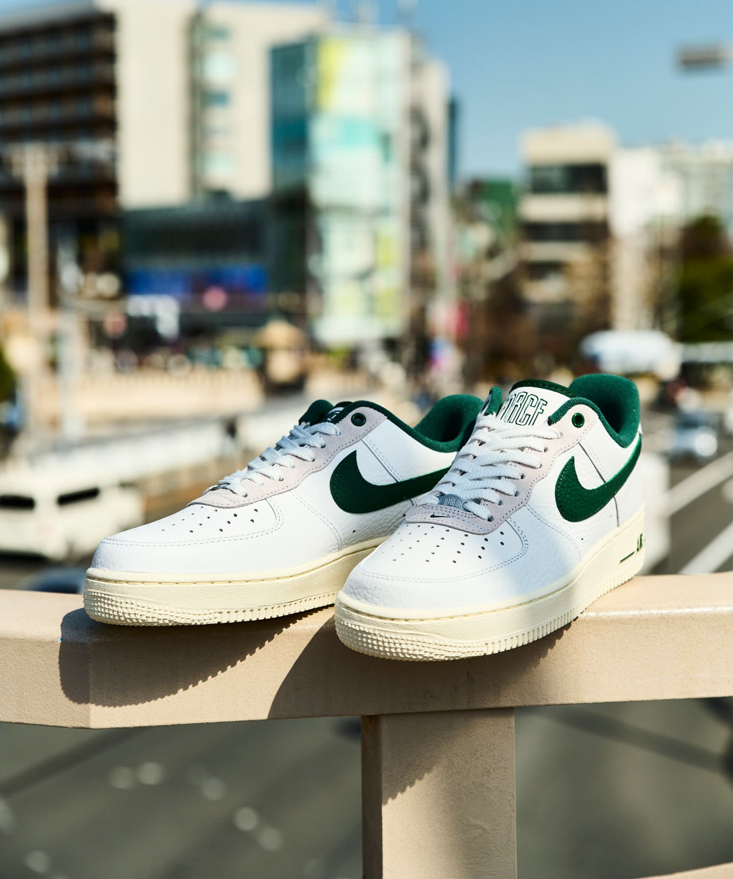 新品 NIKE AIR FORCE1 エアフォース1 ´07 LX-