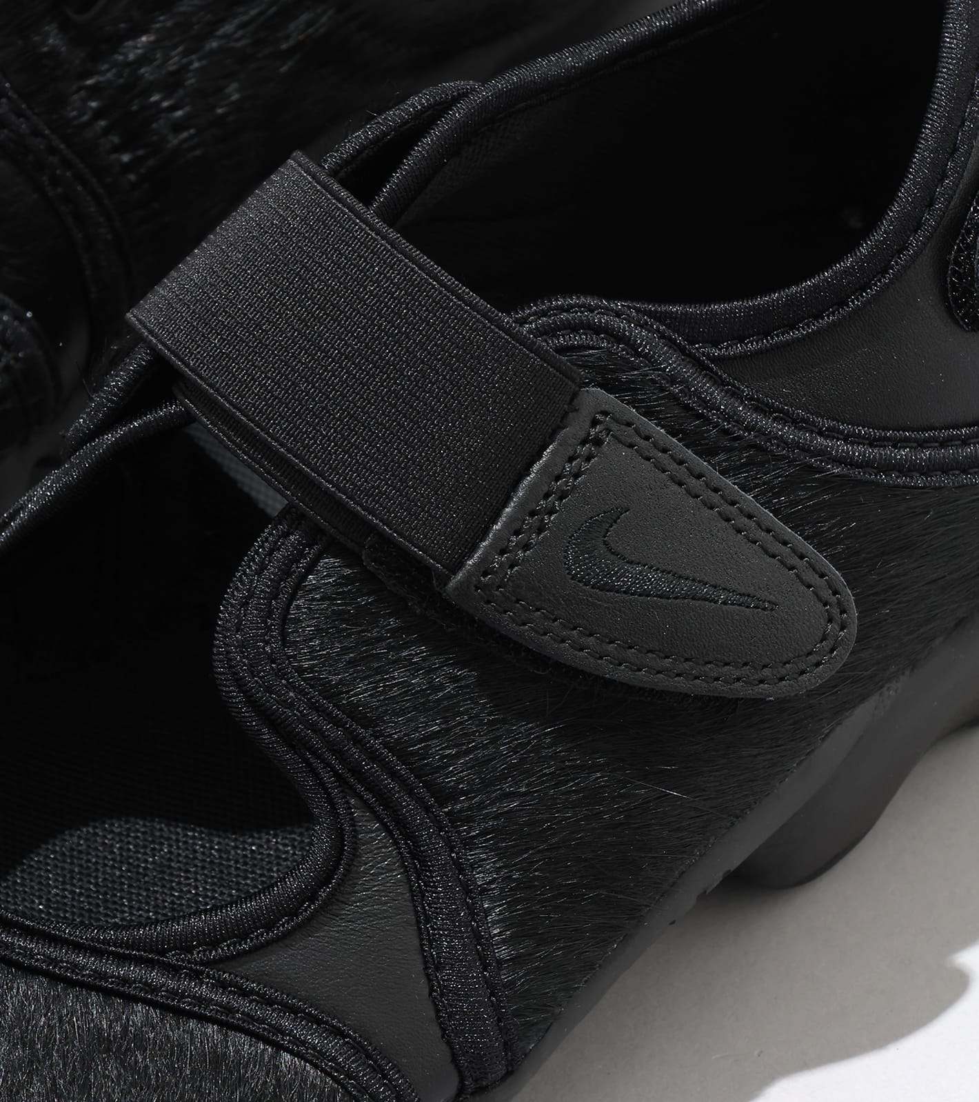 NIKE WMNS AIR RIFT