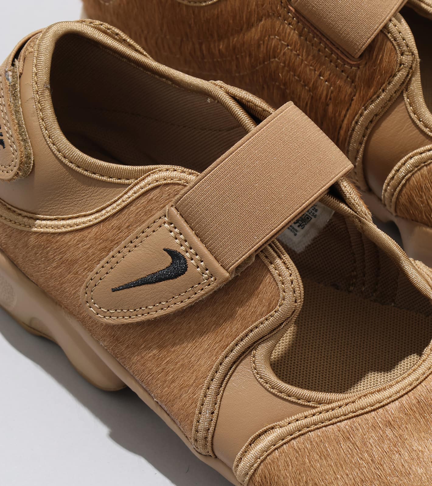 NIKE WMNS AIR RIFT