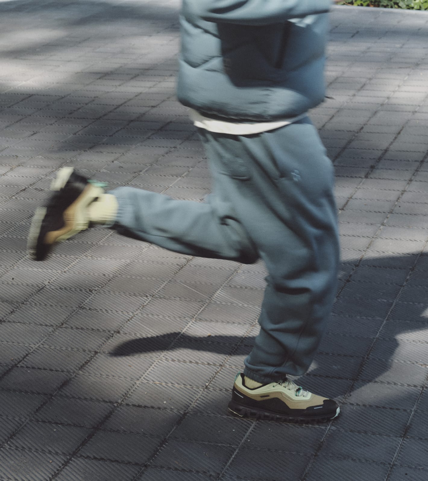 On Cloud 6 Geo Waterproof