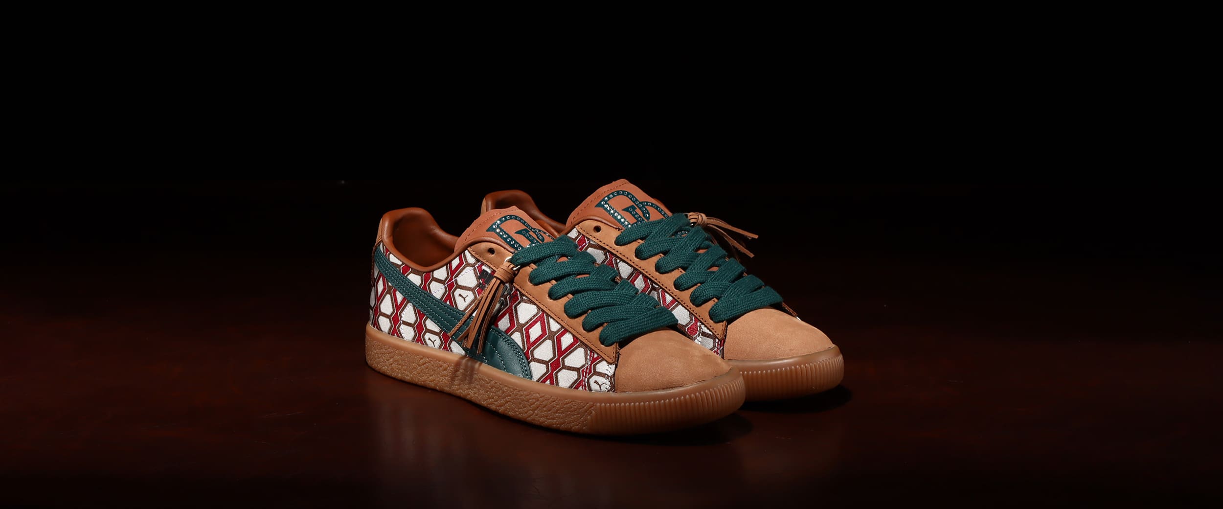 "PUMA x Dapper Dan CLYDE TASSLE"