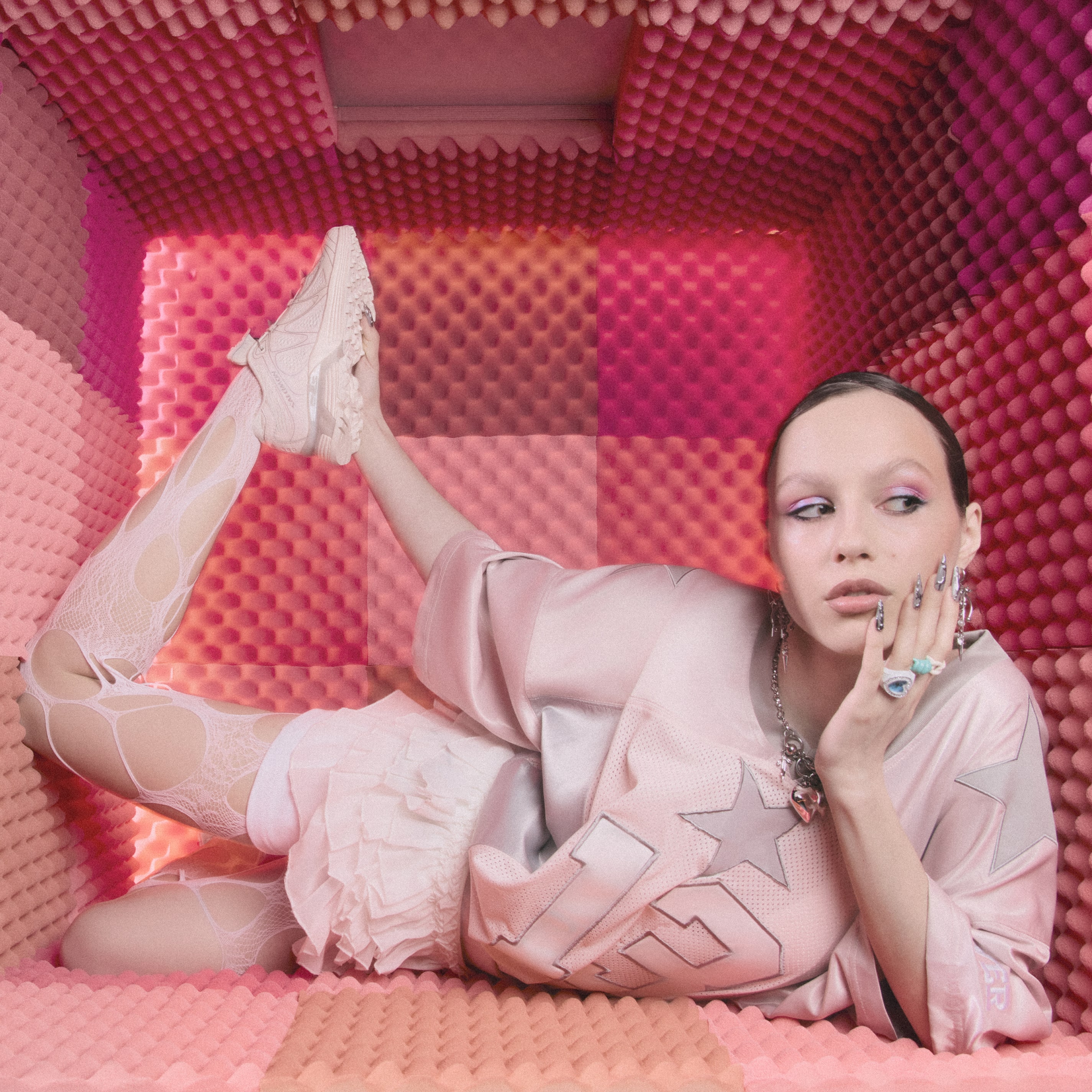 xt-whisper-void-look-book