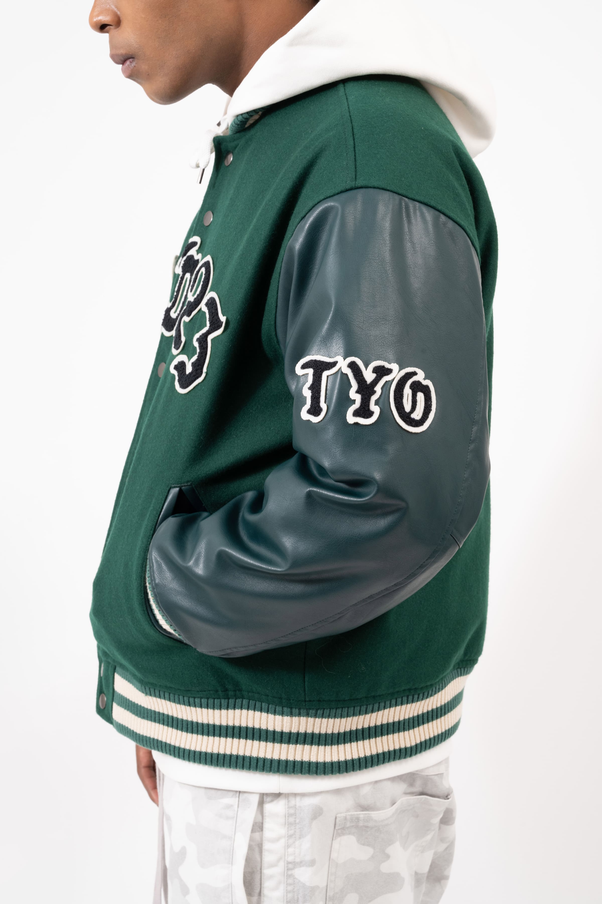 tokyo-23-fw25-collection-look-book