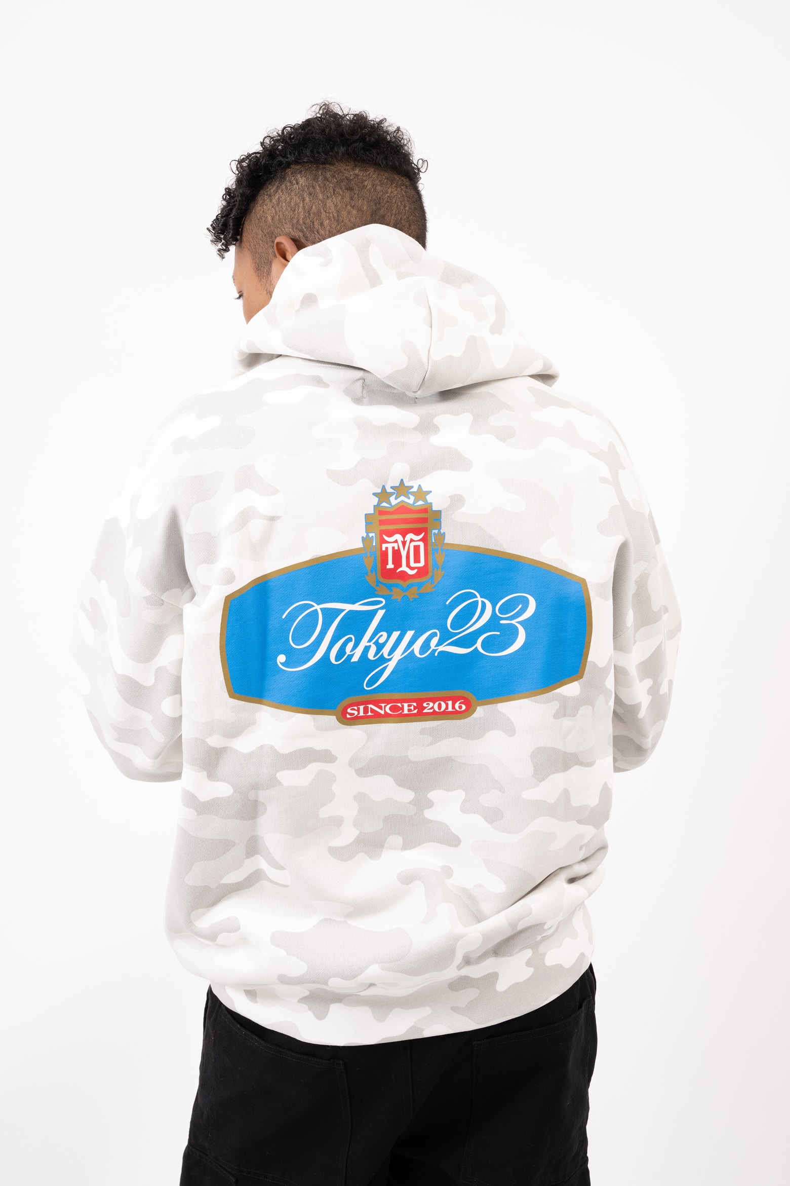 tokyo-23-fw25-collection-look-book