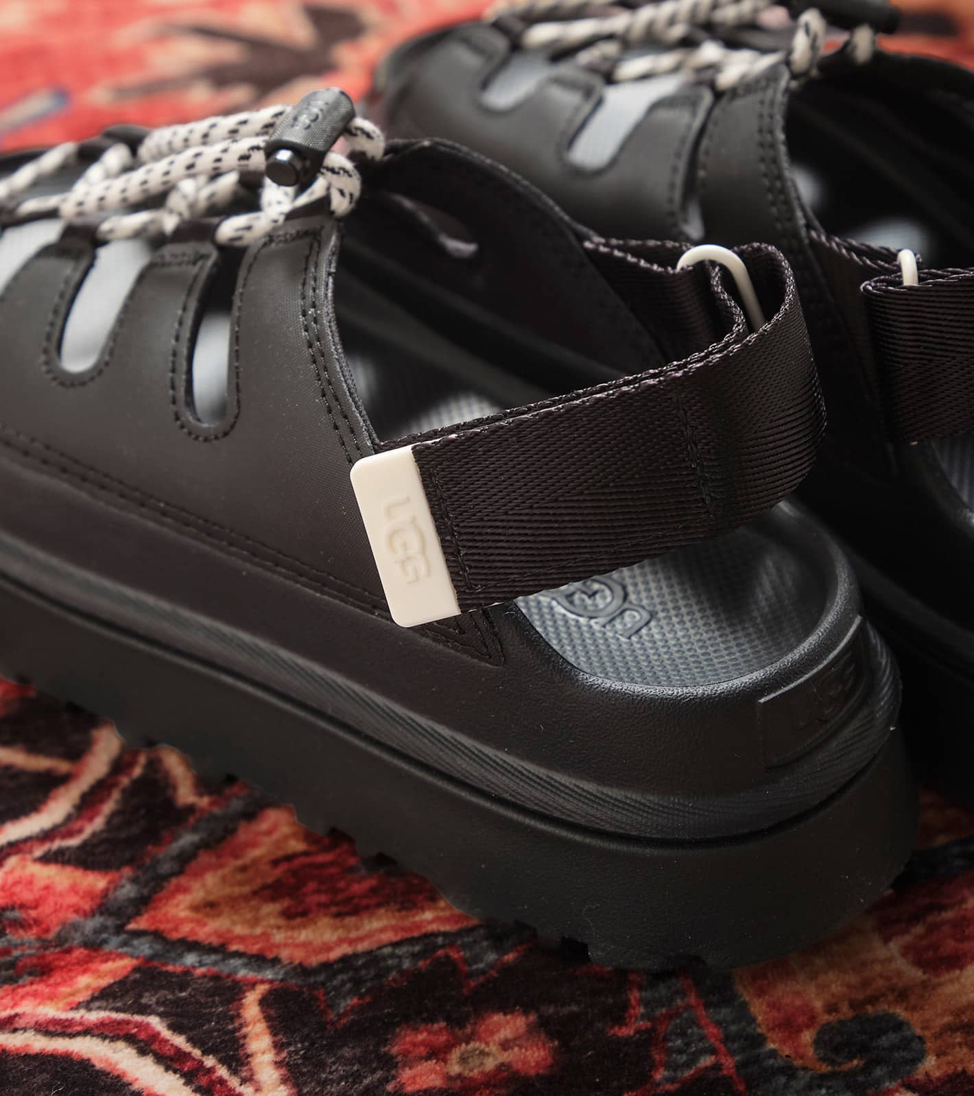 UGG W GOLDENGLOW TOGGLE