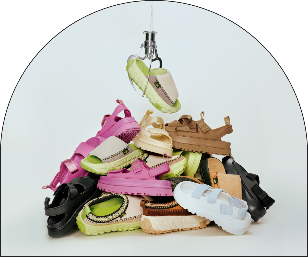 UGG Summer Sandal Collection | NewJeansのHANNIをキャンペーンに起用