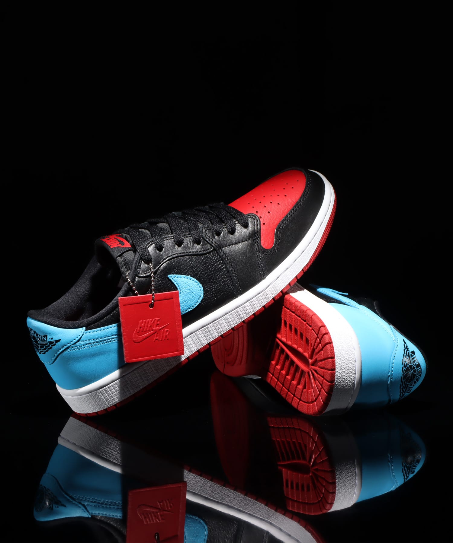 WMNS AIR JORDAN 1 RETRO LOW OG “NC to Chicago”