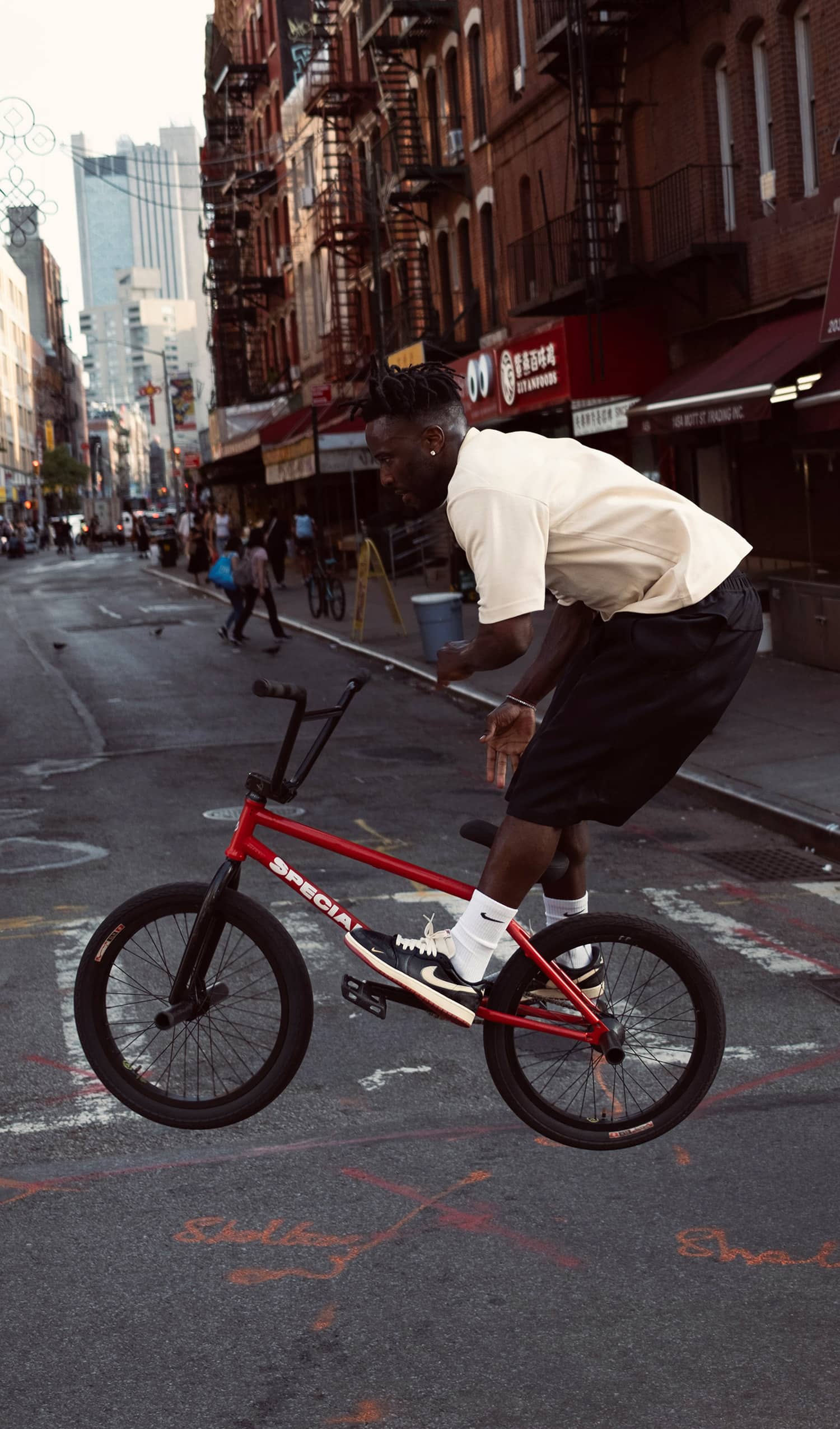 JORDAN BRAND
AIR JORDAN 1 RETRO LOW OG x Nigel Sylvester