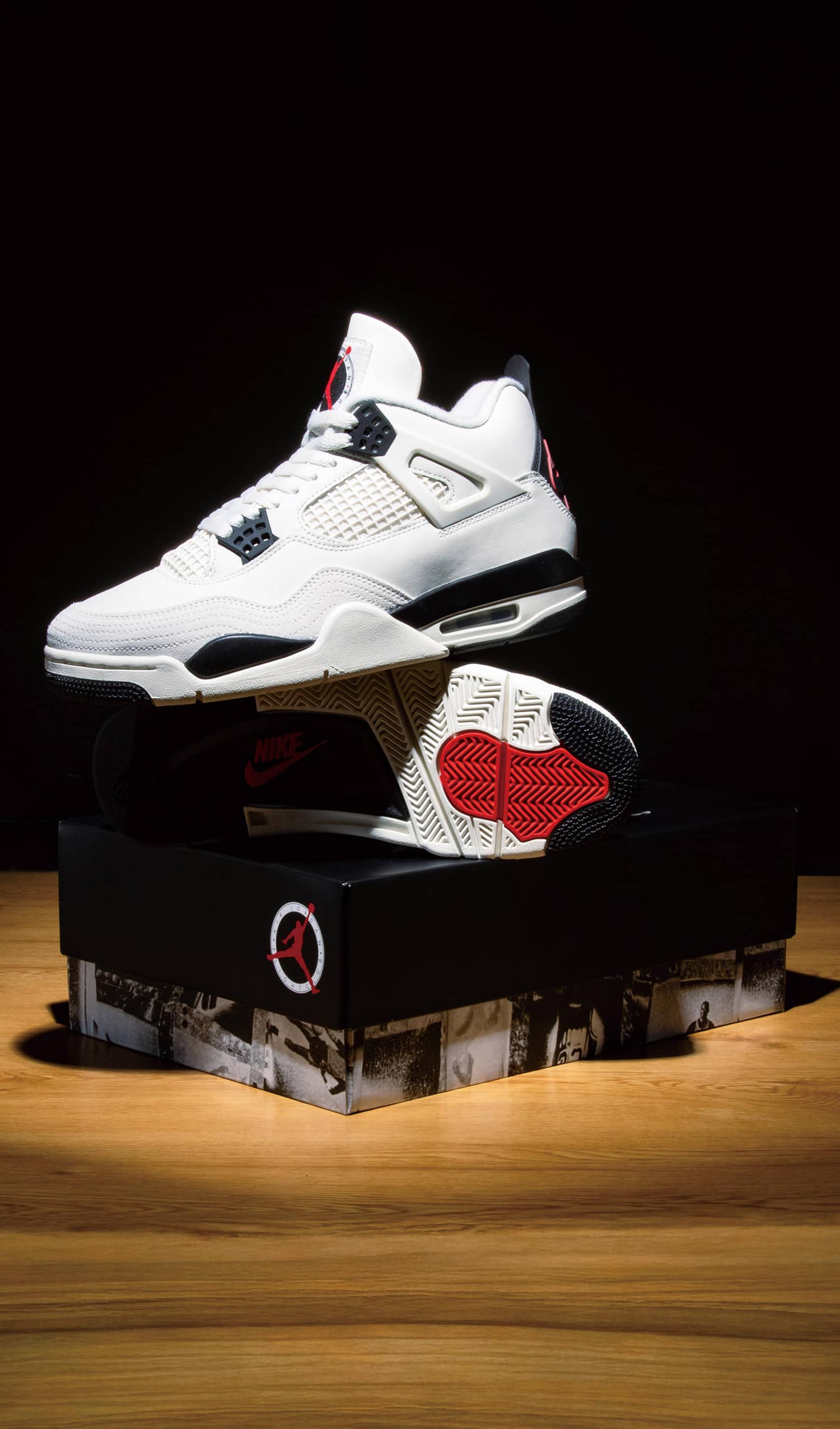 JORDAN BRAND AIR JORDAN 4 RETRO OG "Flight Club"