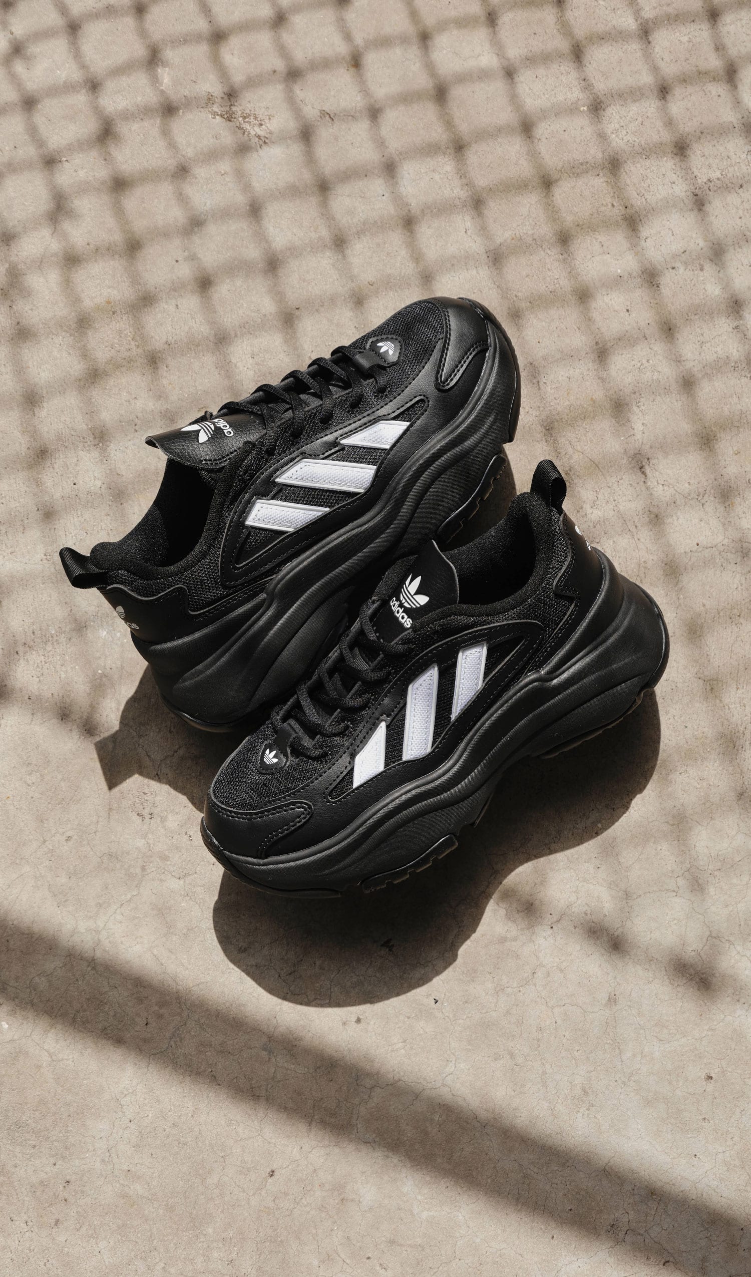 adidas OZGAIA W