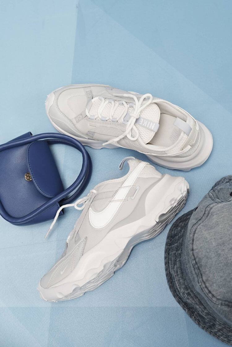 W NIKE TC 7900 PRM 2