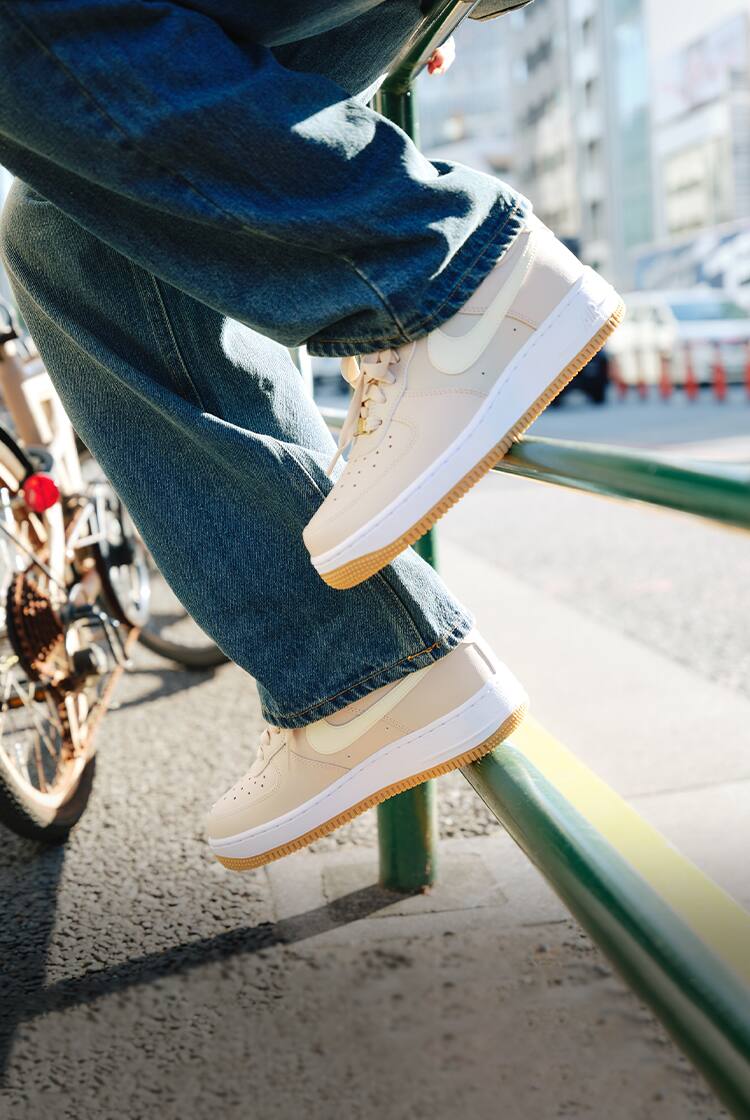 NIKE WMNS AIR FORCE 1 '07