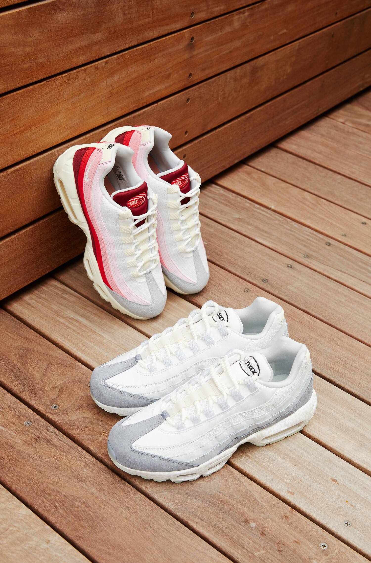 NIKE