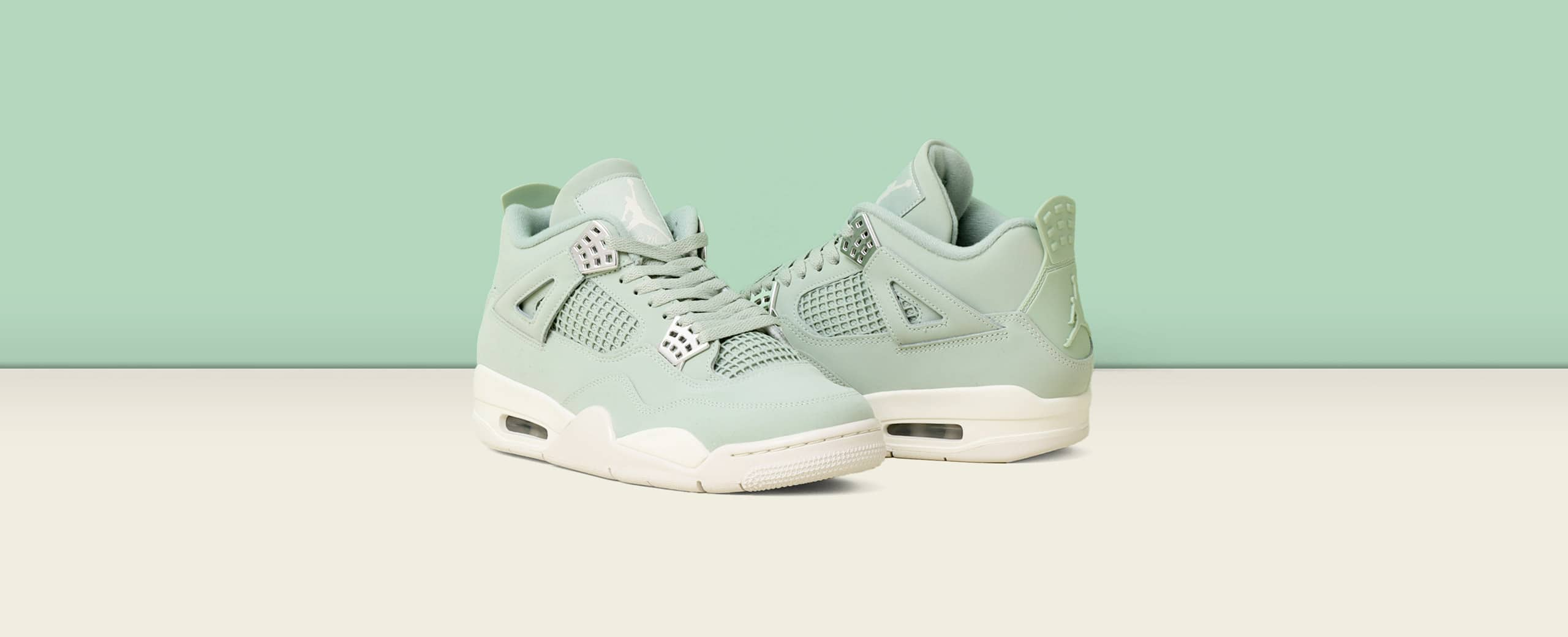 "WMNS AIR JORDAN 4 RETRO " Abundance ""