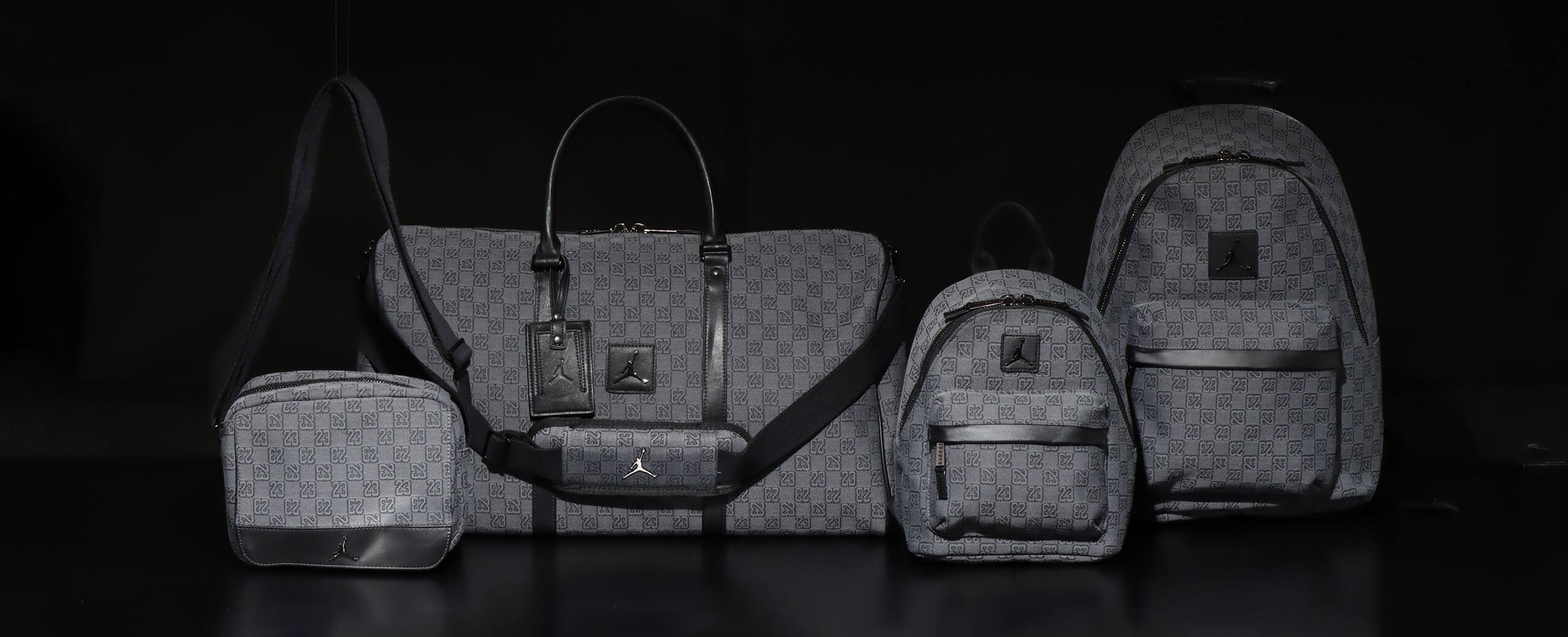新品未使用品Jordan Brand Monogram Mini Backpack Grey
