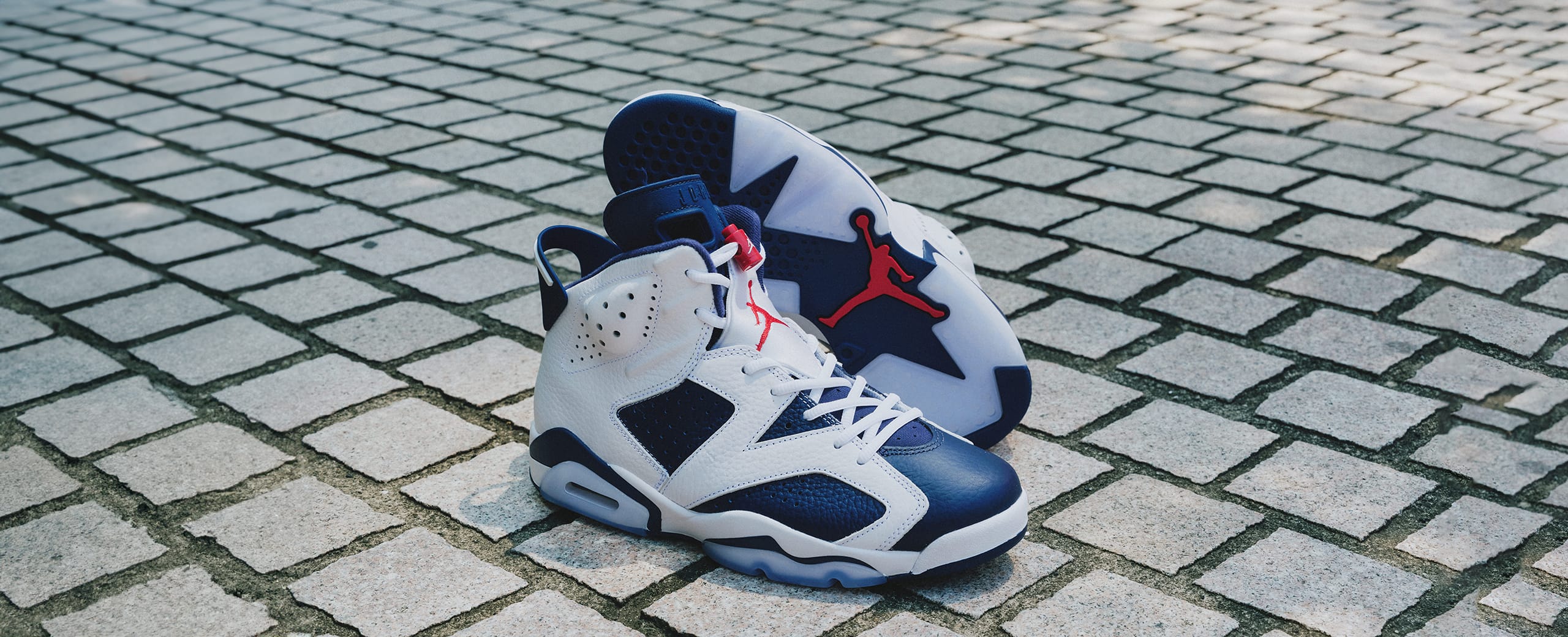 JORDAN BRAND AIR JORDAN 6 RETRO WHITE/VARSITY RED-MIDNIGHT
