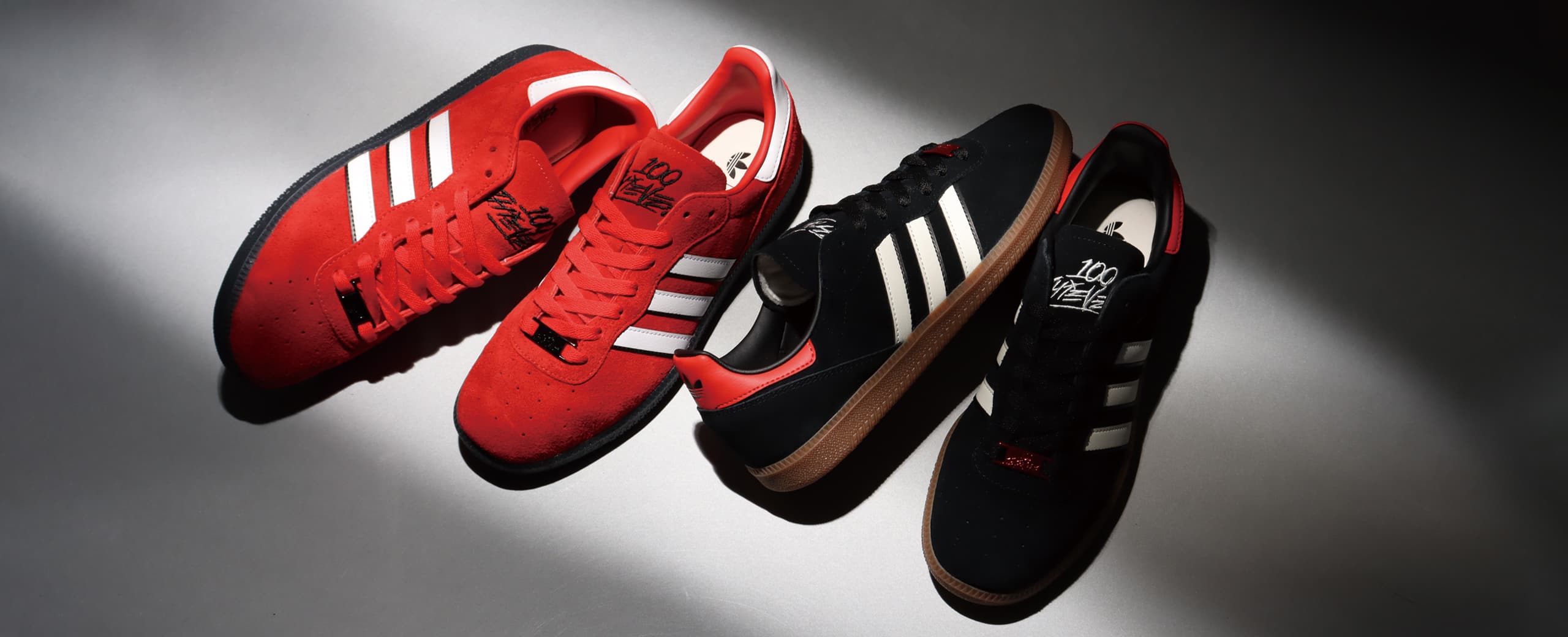 adidas 100T PALOS HILLS CARBON/CREWHT/CORANG | atmos