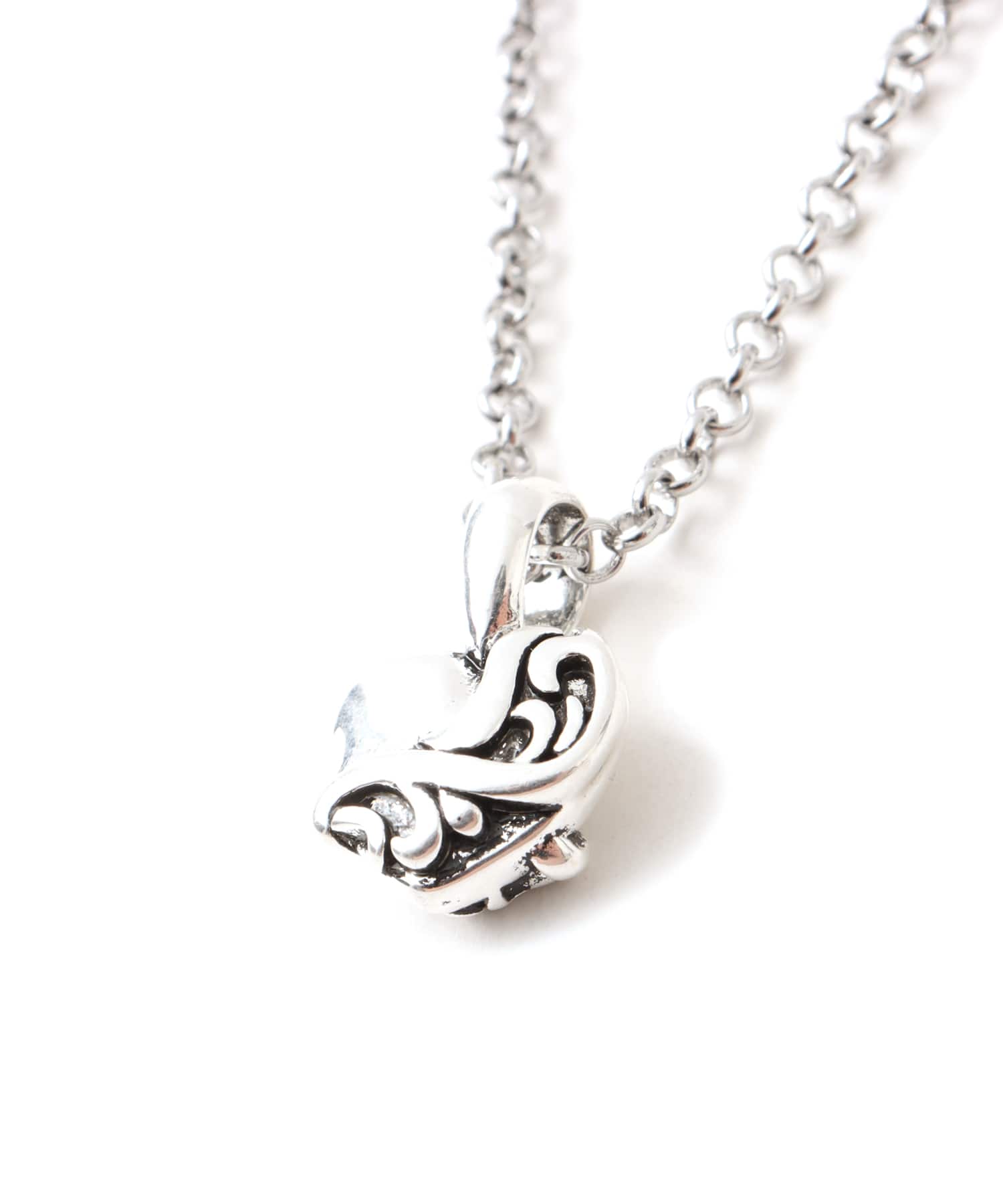 atmos pink Heart Motif Necklace SILVERの画像