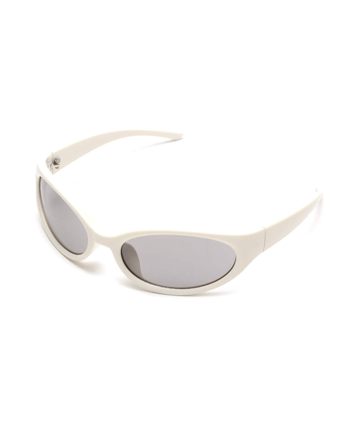 atmos pink Curved Sunglasses WHITEの画像
