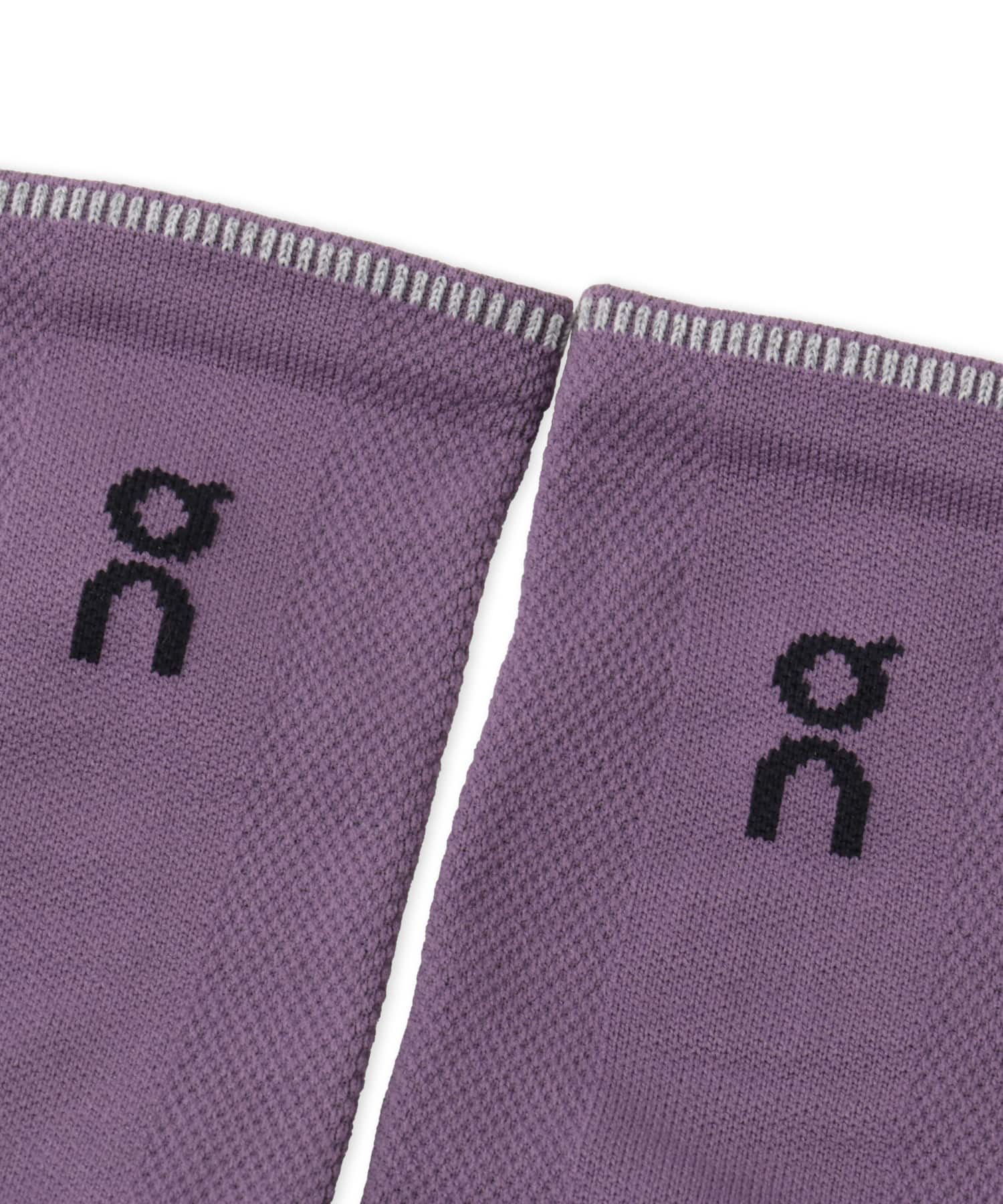 On Performance Run Sock High Dewberry | Sakuraの画像