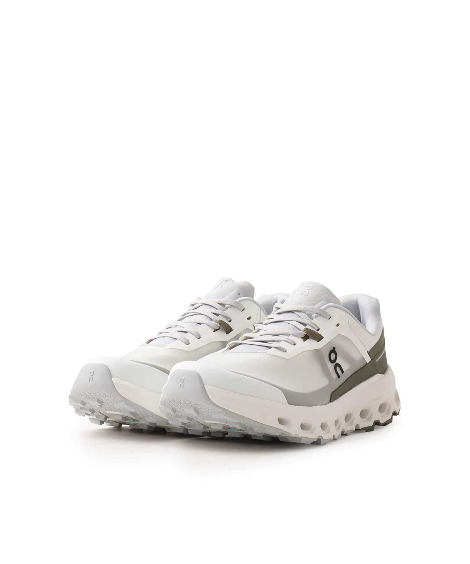 On Cloudvista 2 M Ivory | Oliveの画像