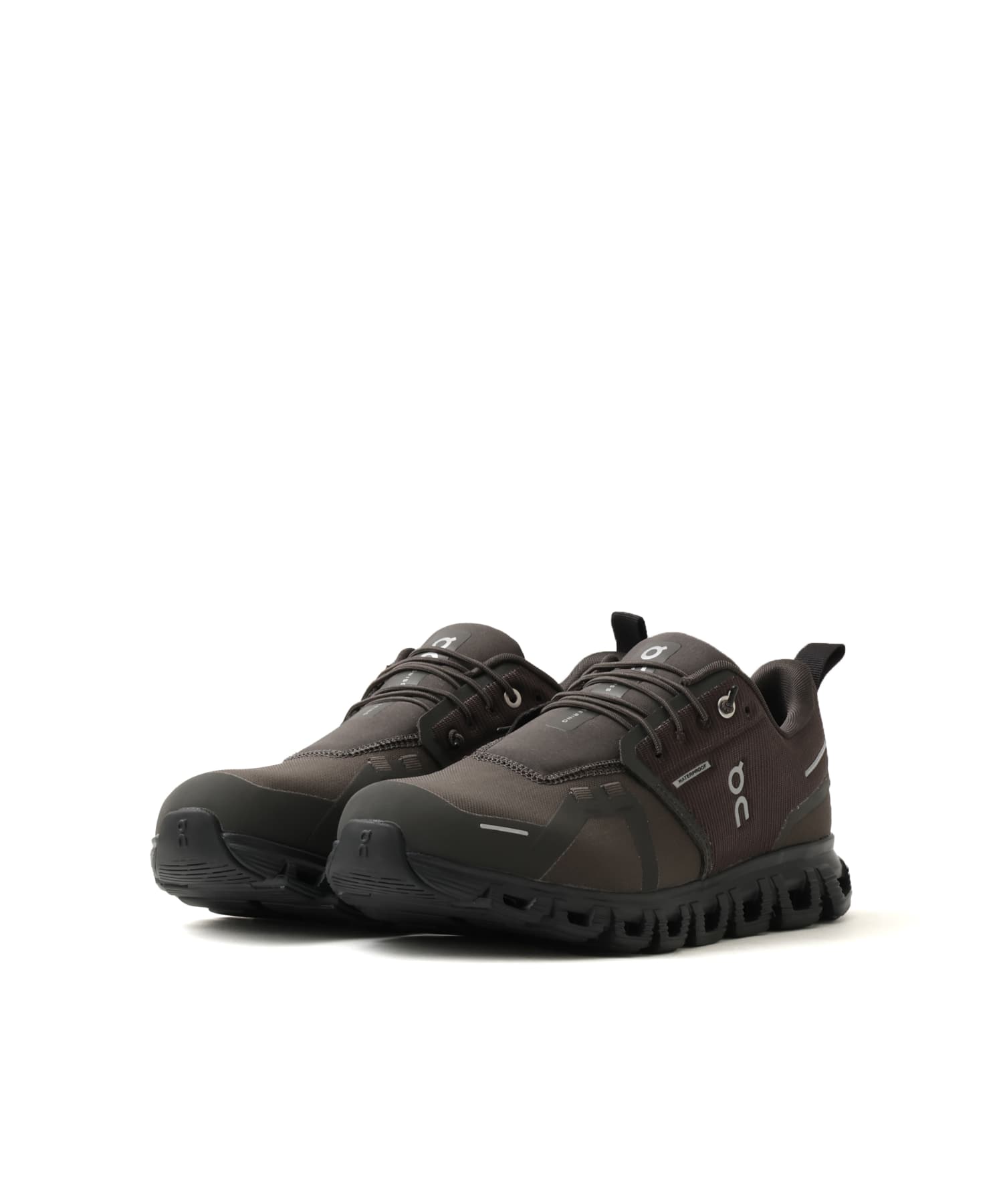 On Cloud WP 6 M Espresso | Blackの画像