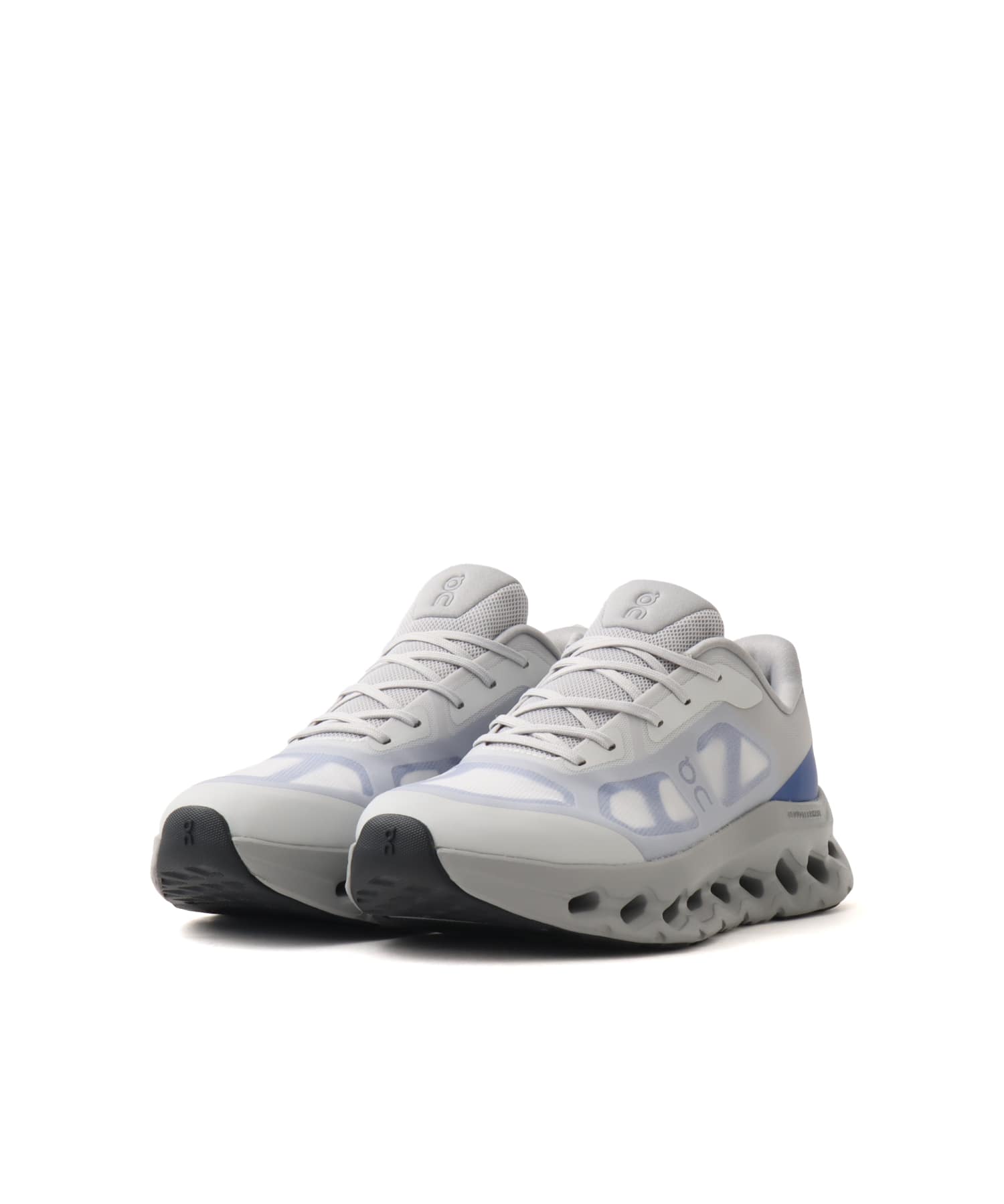 On Cloudtilt Remix 1 M Glacier | Alloyの画像