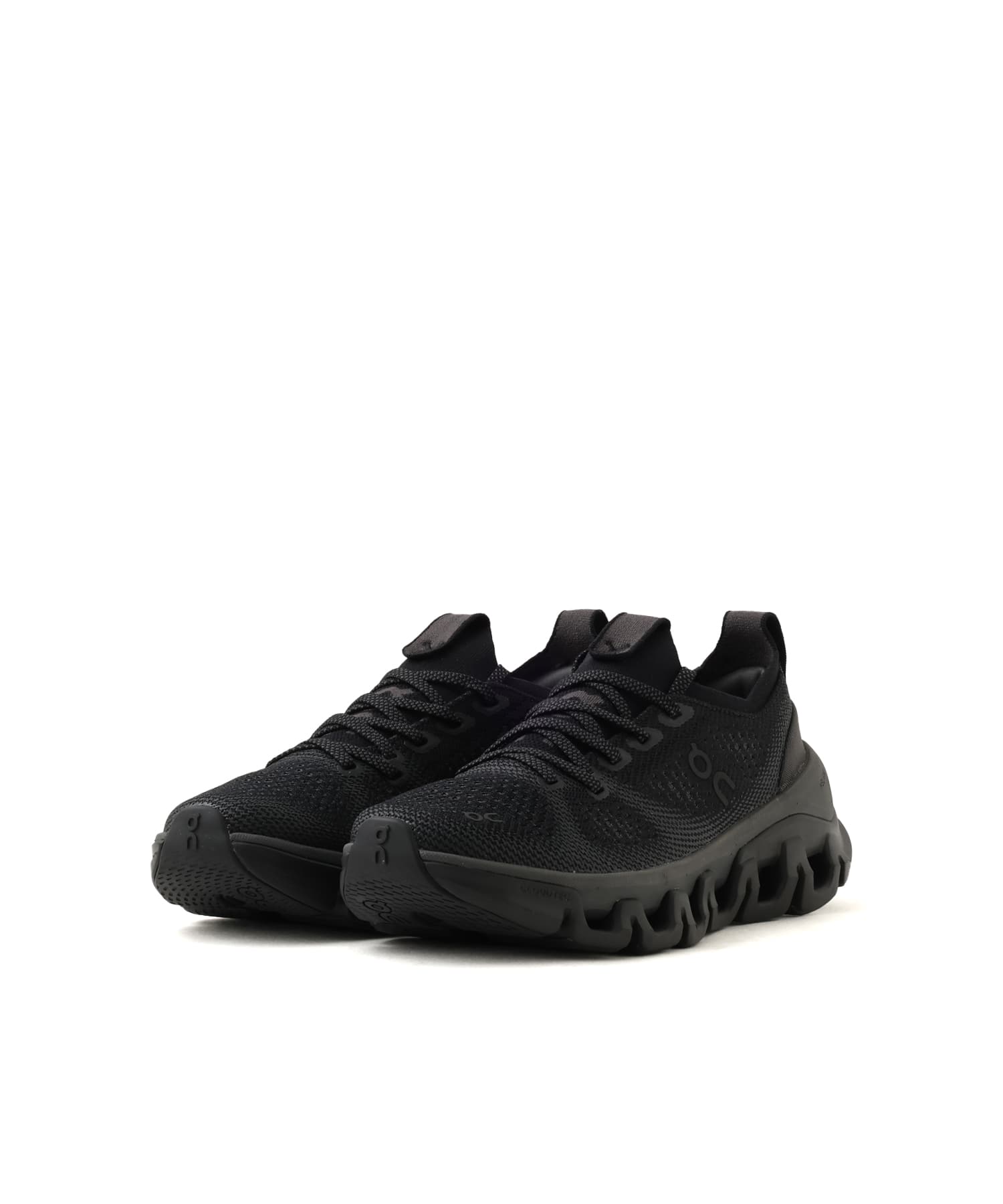 On CLOUD X TEMPO 1 M Black | Eclipseの画像