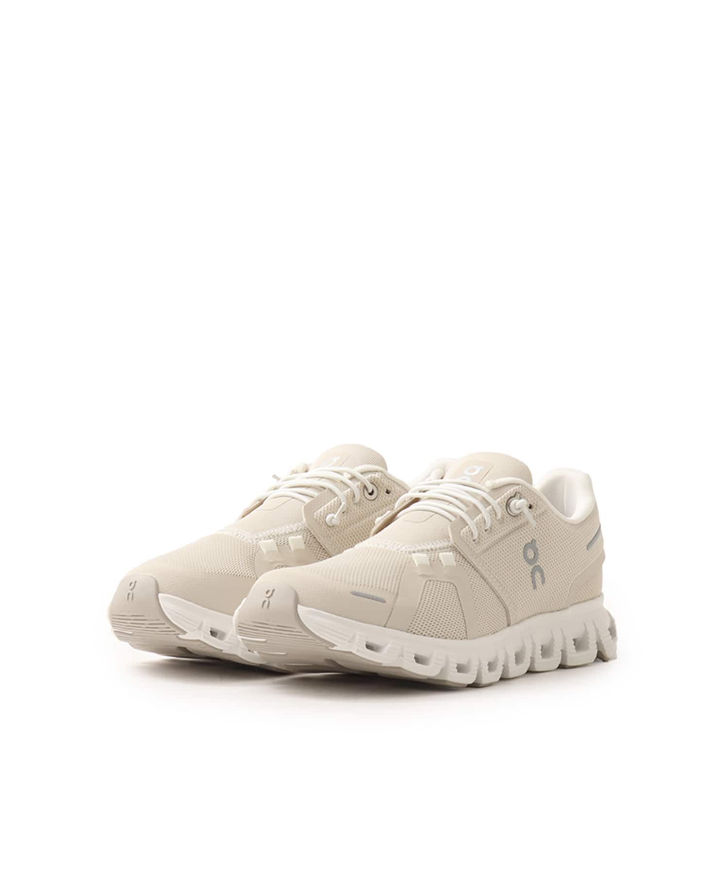 On Cloud 6 W Pearl | Whiteの画像