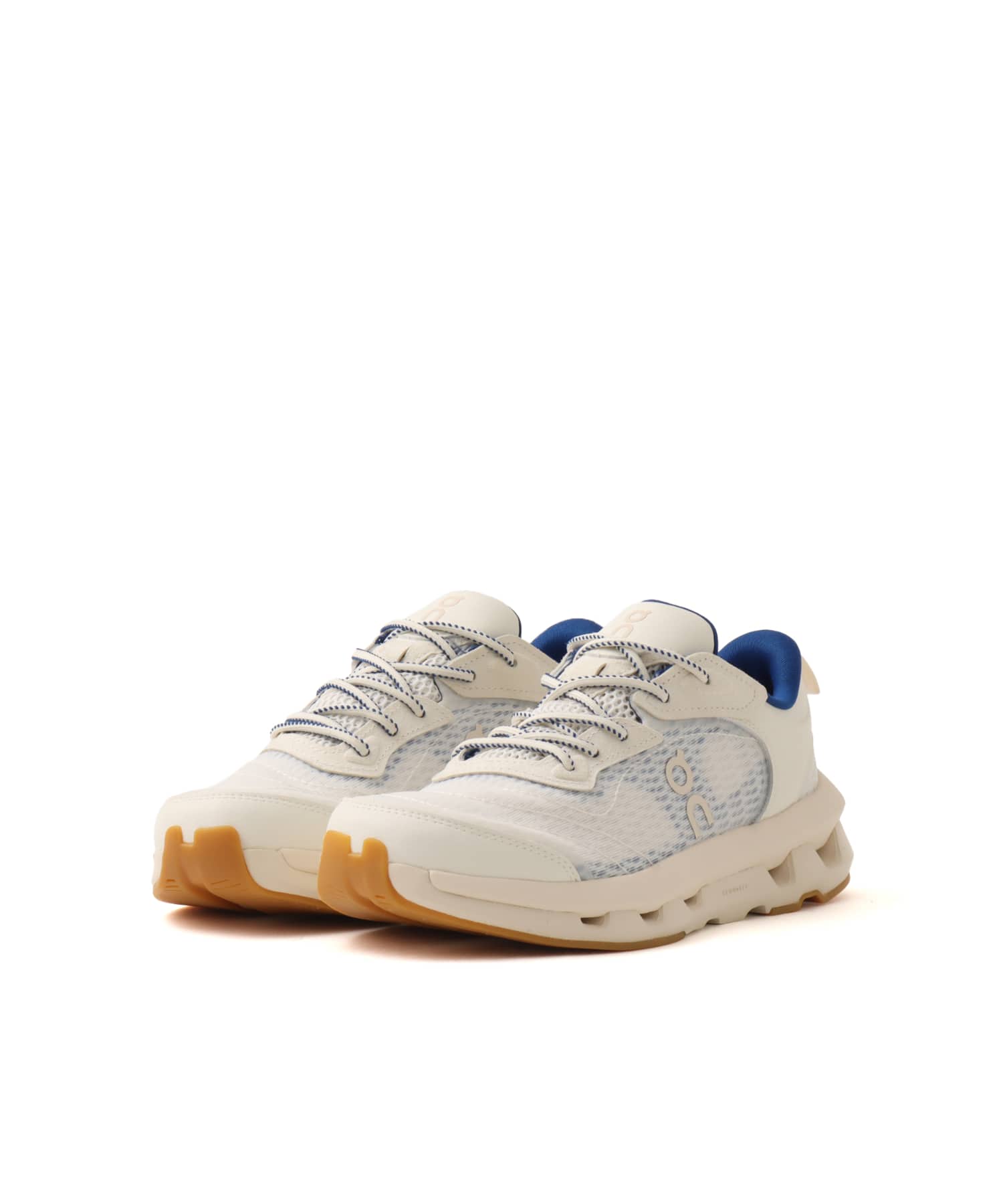 On Cloudzone Moon 1 W Ivory | Nightfallの画像