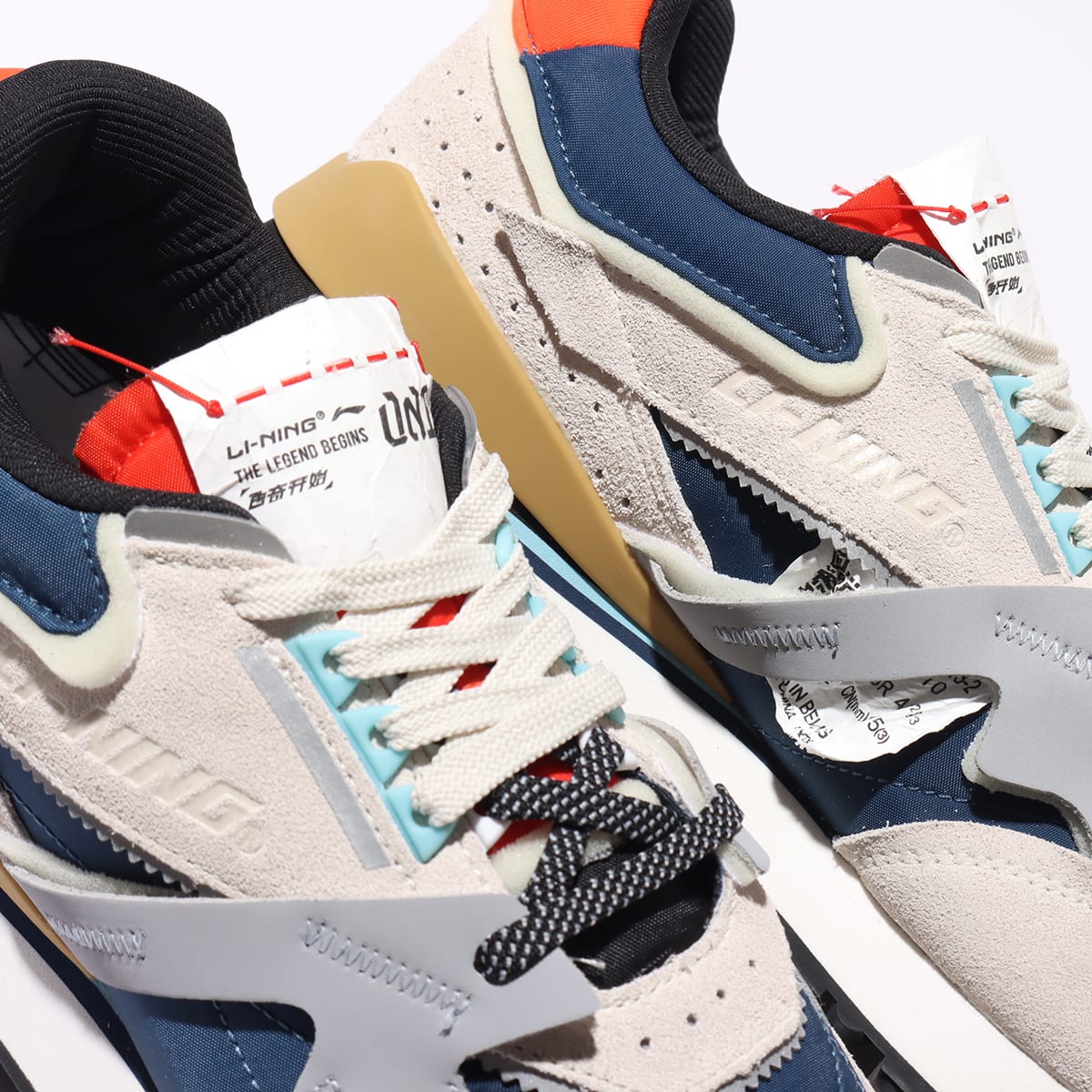 LI-NING 001 MOMENT BEIGE/NAVY 20SU-I