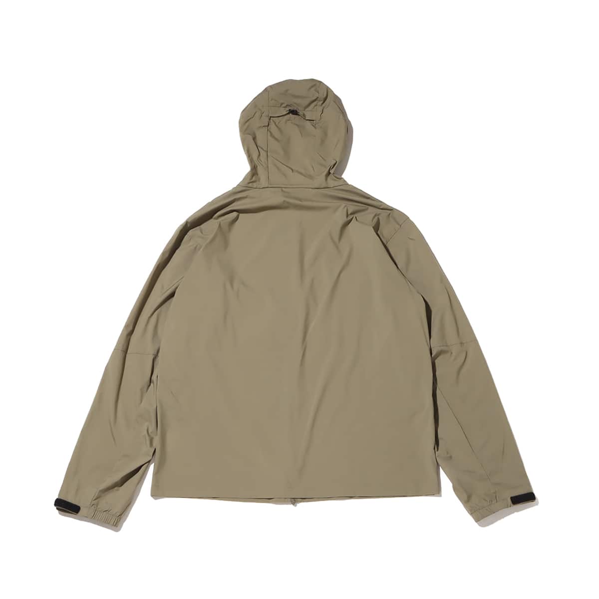 New Balance MET24 Packable Light Jacket カバートグリーン