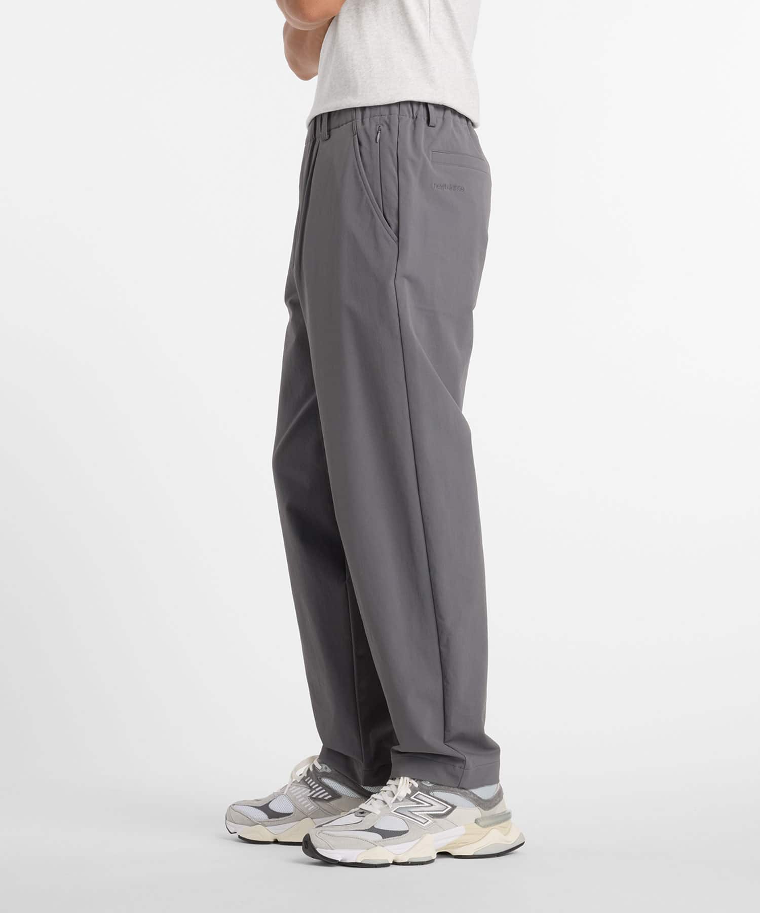 New Balance NB GREY TAPERED PANTS キャッスルロックの画像
