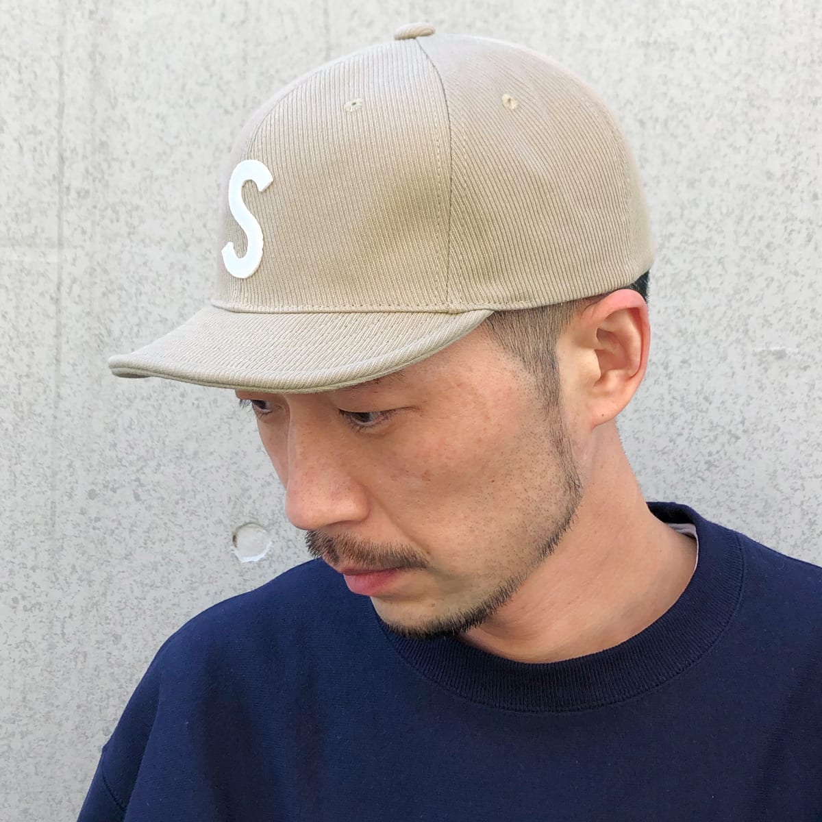 シンプル ロゴ