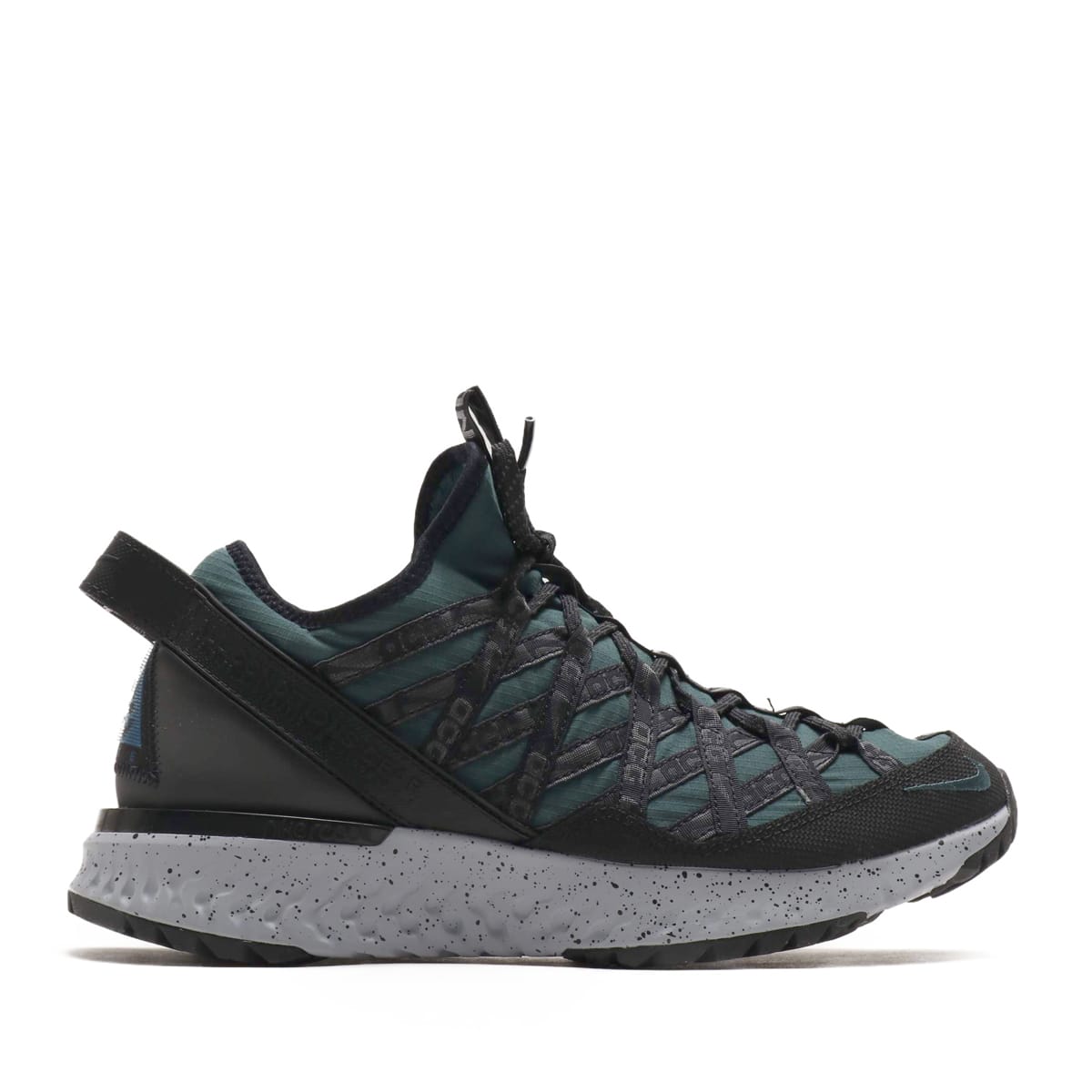 nike acg react terra gobe black