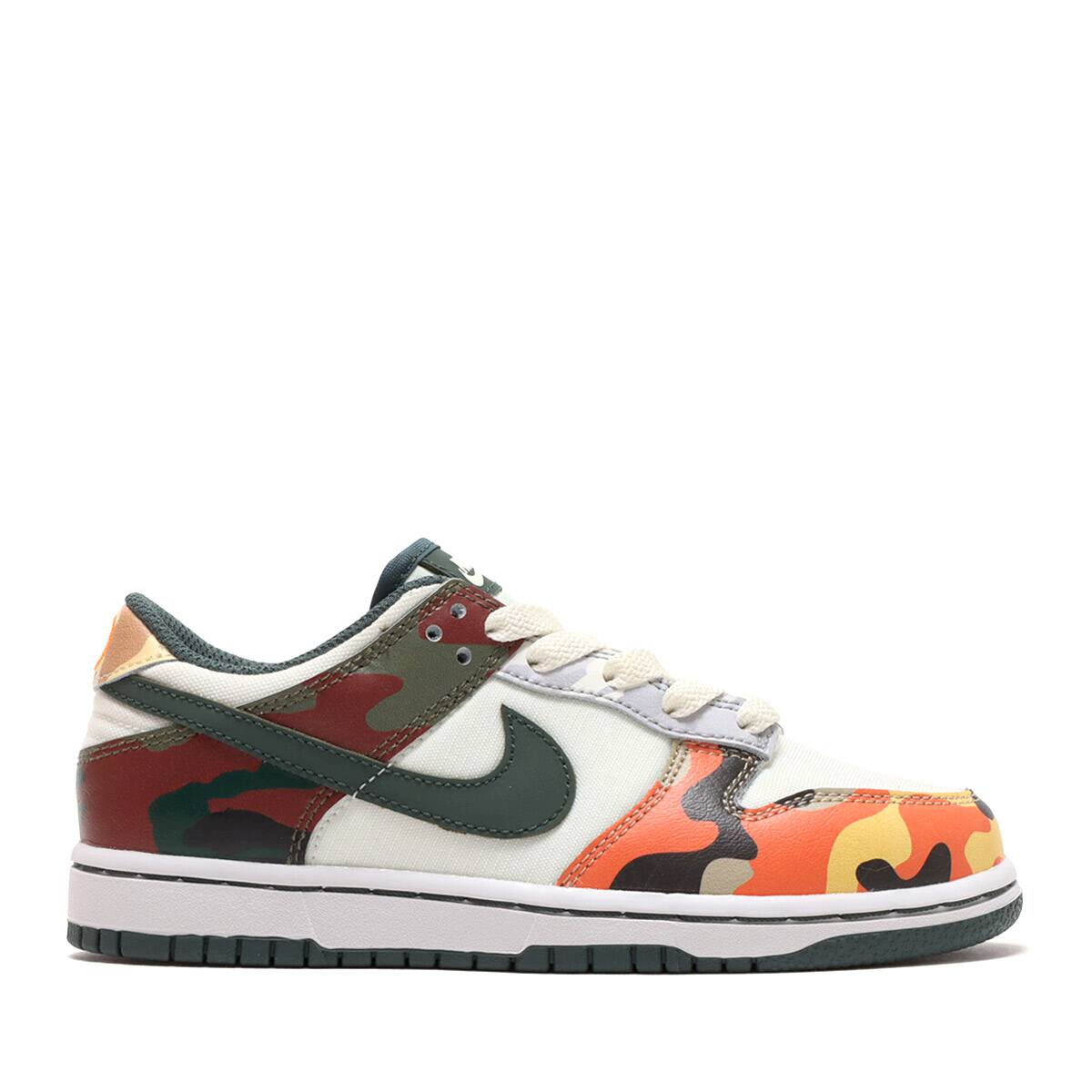 dunk low trainers sail vintage green total orange white