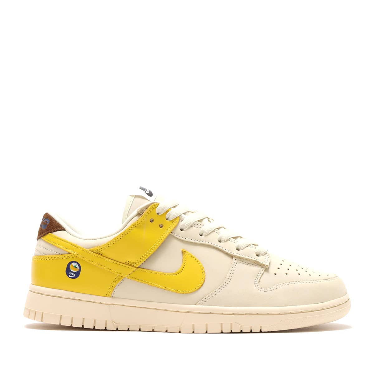 NIKE W DUNK LOW LX COCONUT MILK/VIVID SULFUR-CACAO WOW 22SU-I