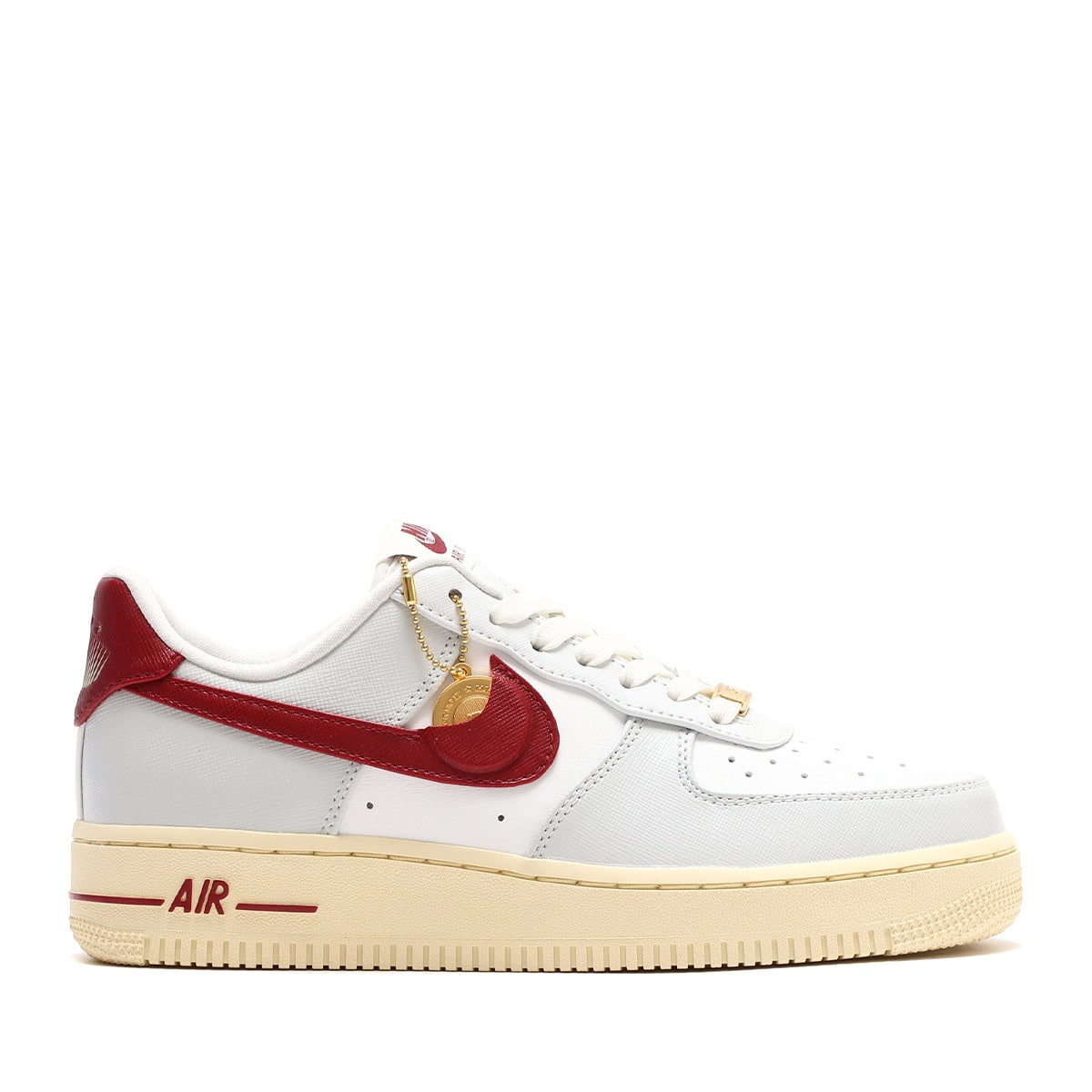 NIKE WMNS AIR FORCE 1 '07 SE PHOTON DUST/TEAM RED-SUMMIT WHITE ...