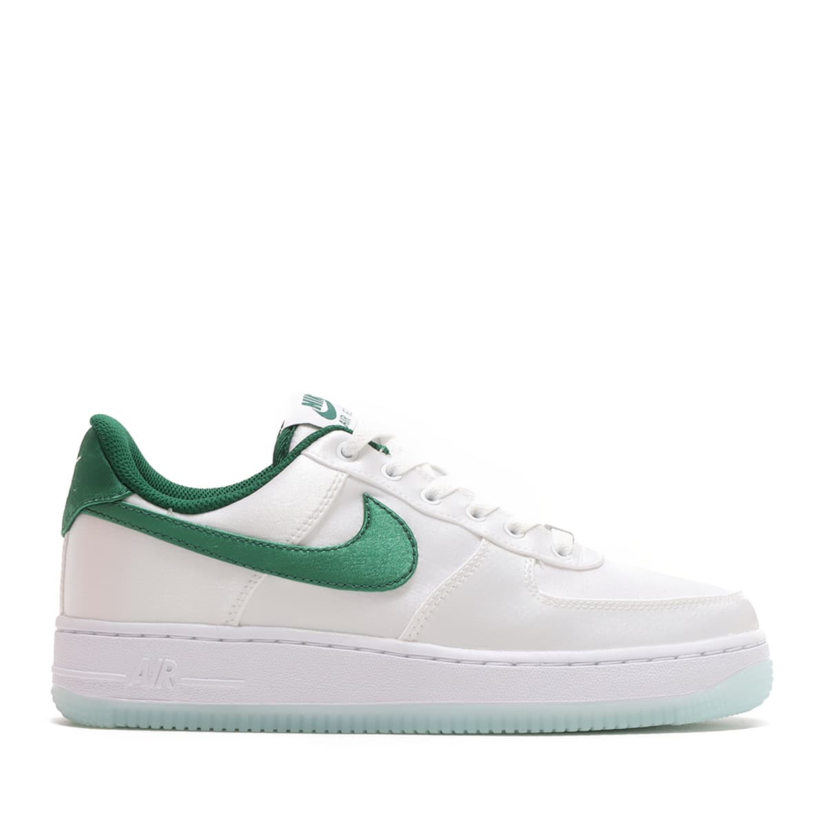 NIKE W AIR FORCE 1 '07 ESS SNKR WHITE/SPORT GREEN-SPORT GREEN-ICE