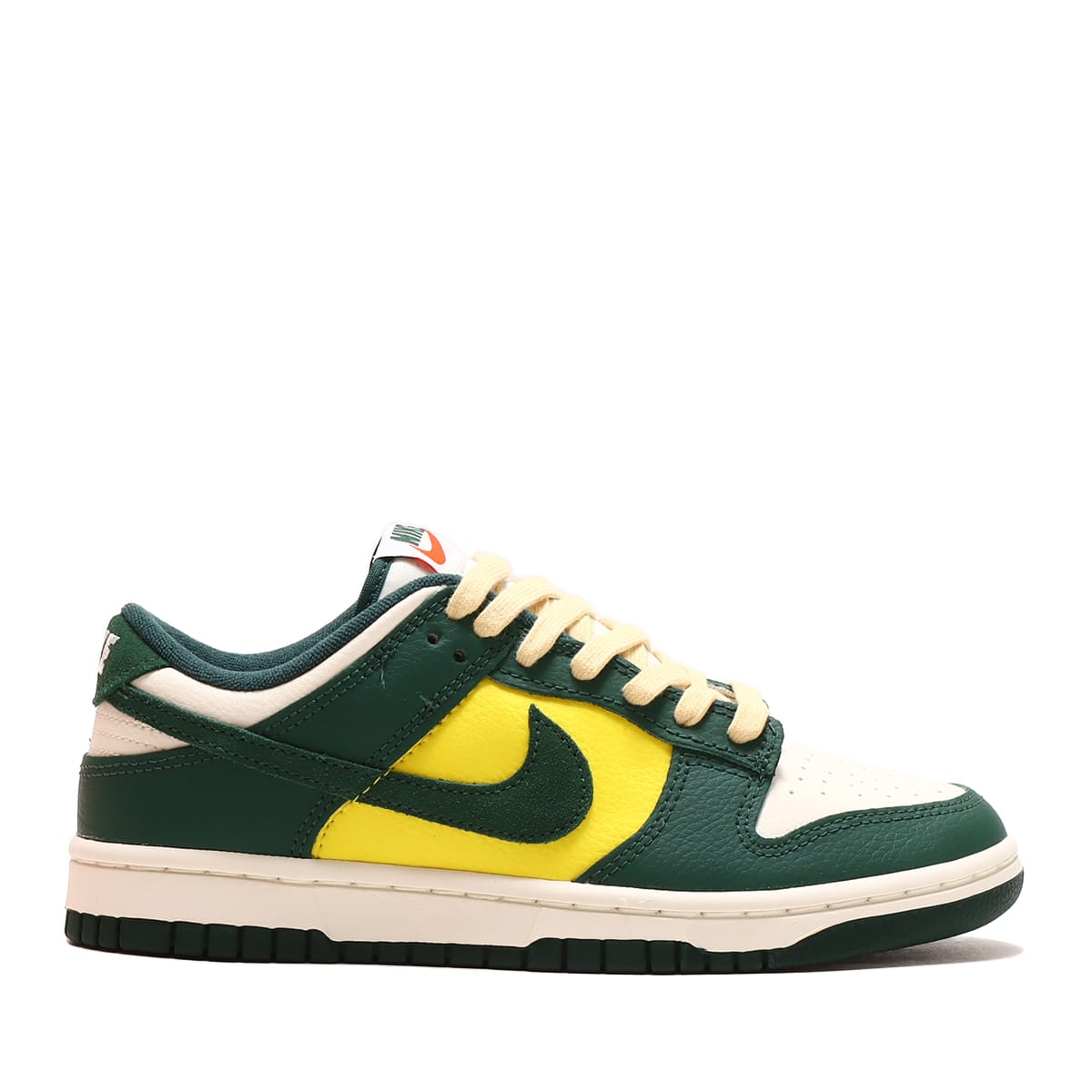 NIKE W DUNK LOW SE SAIL/NOBLE GREEN-OPTI YELLOW-PICANTE RED 23SP-I