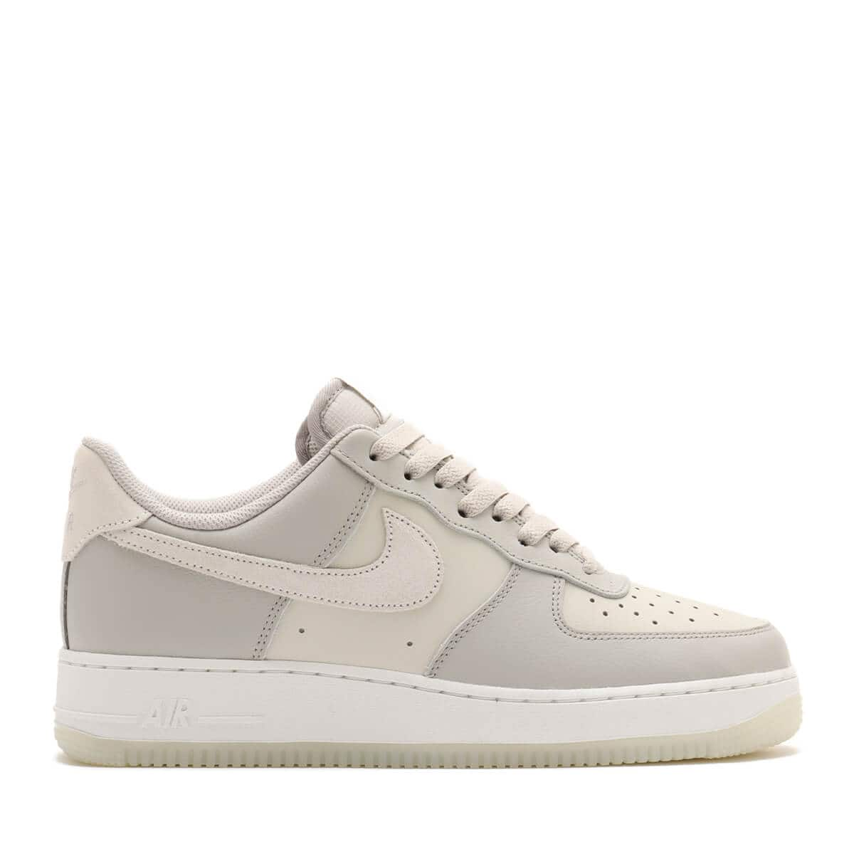 NIKE AIR FORCE 1 '07 LV8 LIGHT BONE/SUMMIT WHITE-LT IRON ORE 24SU-I