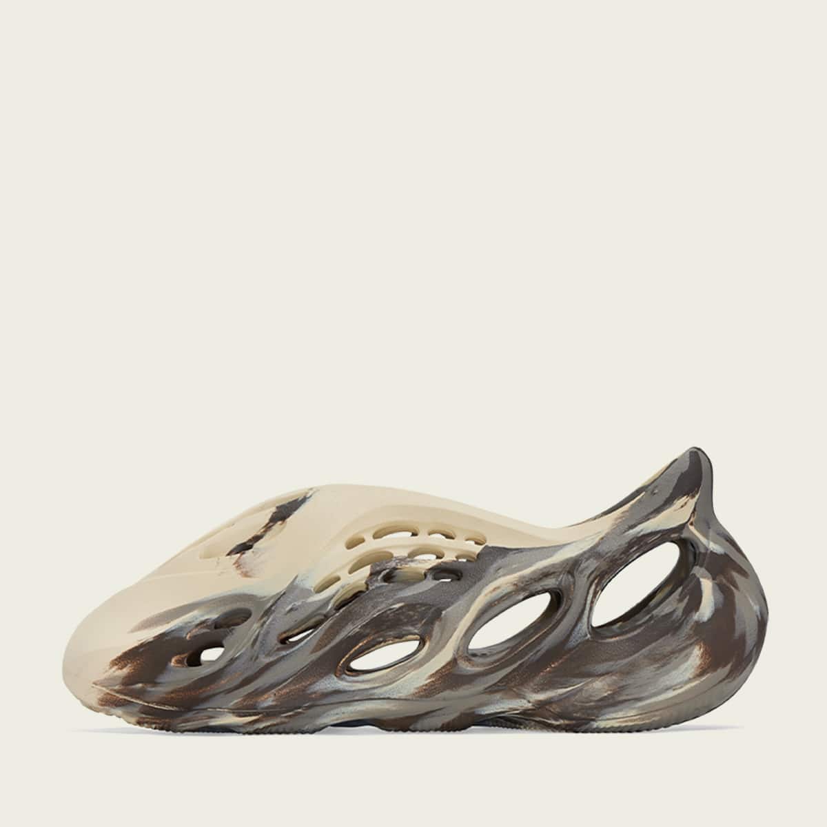 adidas FOAM RUNNER "MX CREAM CLAY" CREAM CLAY/CREAM CLAY/CREAM CLAY 21FW-Sの画像