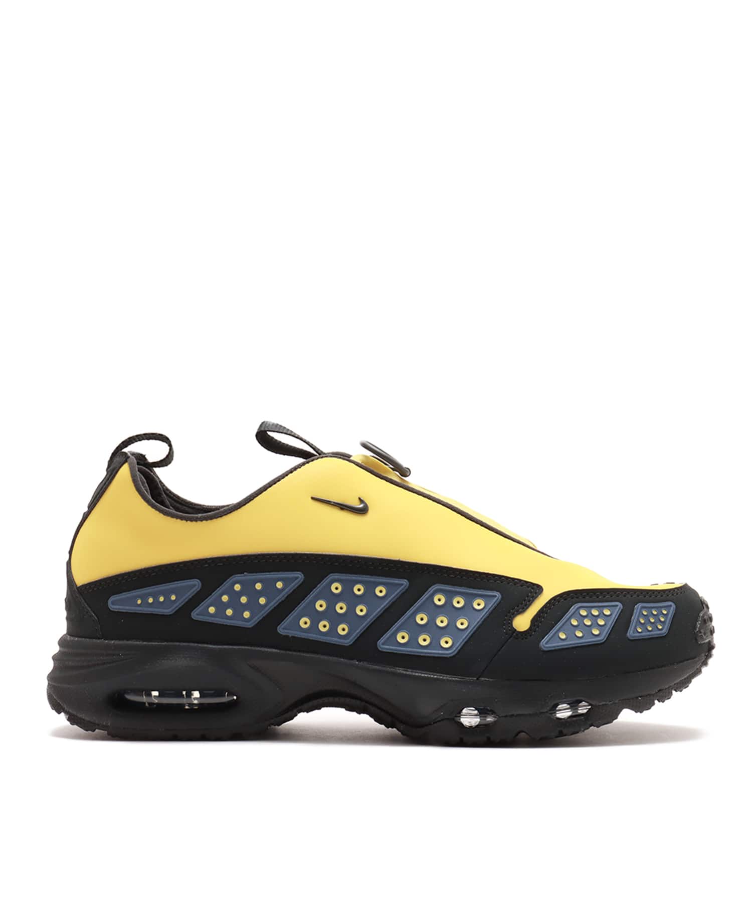 NIKE W AIR MAX SNDR SATURN GOLD/OFF NOIR-DIFFUSED BLUE-BLACKの画像