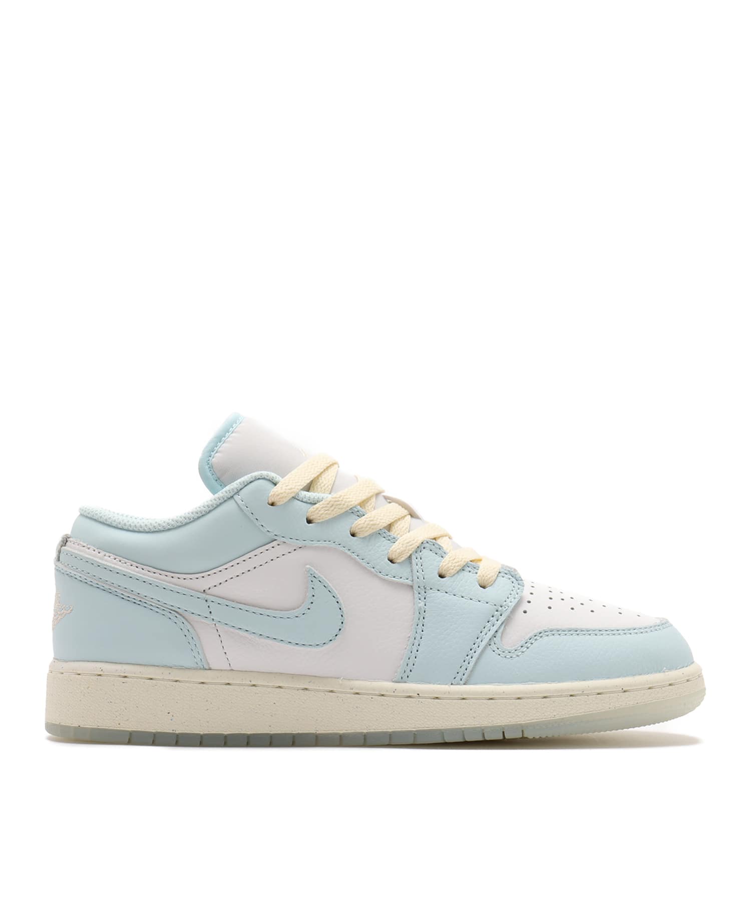 JORDAN BRAND AIR JORDAN 1 LOW SE (GS) GLACIER BLUE/SEA GLASS-SUMMIT WHITEの画像