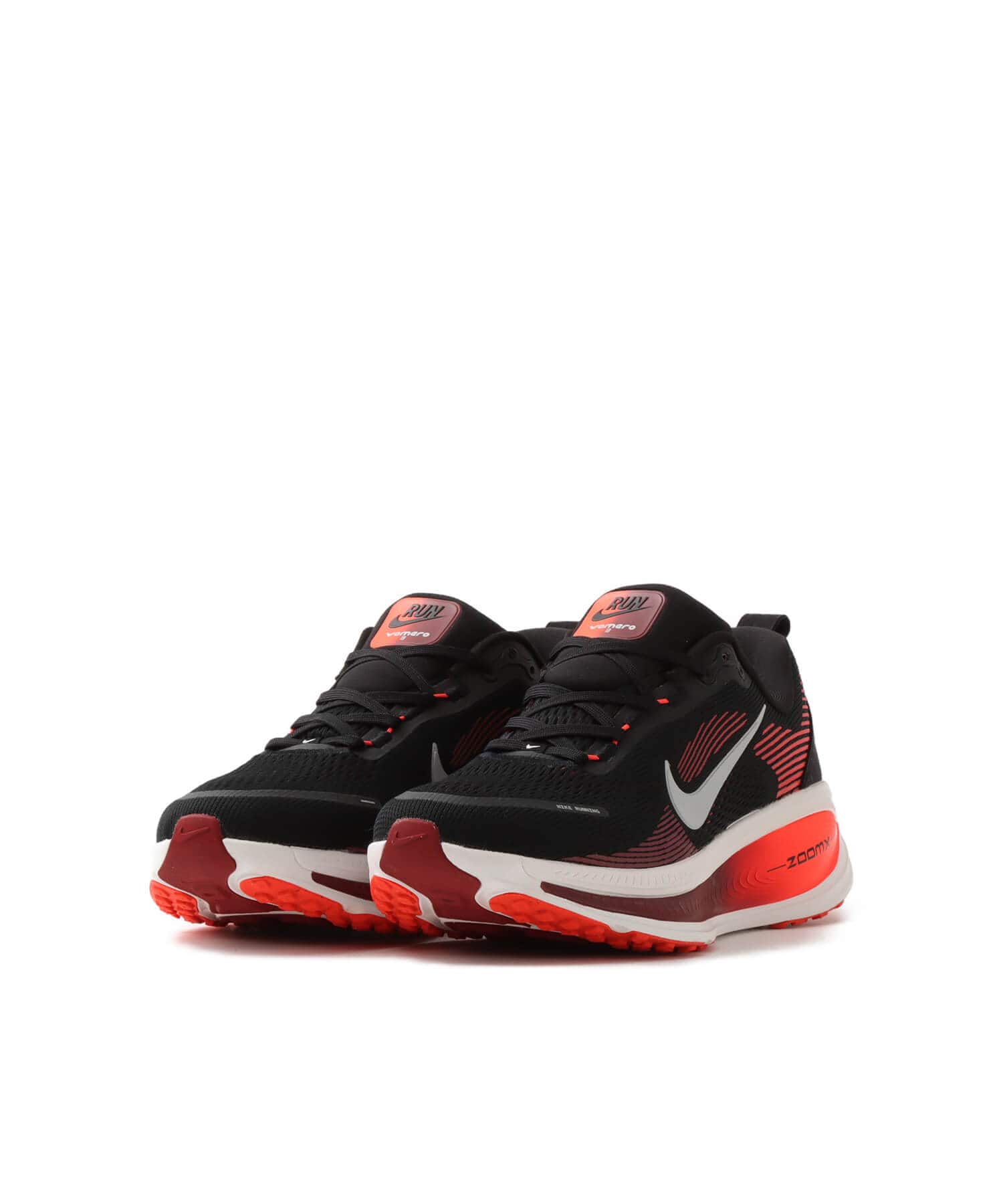 NIKE VOMERO 18 BLACK/METALLIC SILVER-BRIGHT CRIMSONの画像