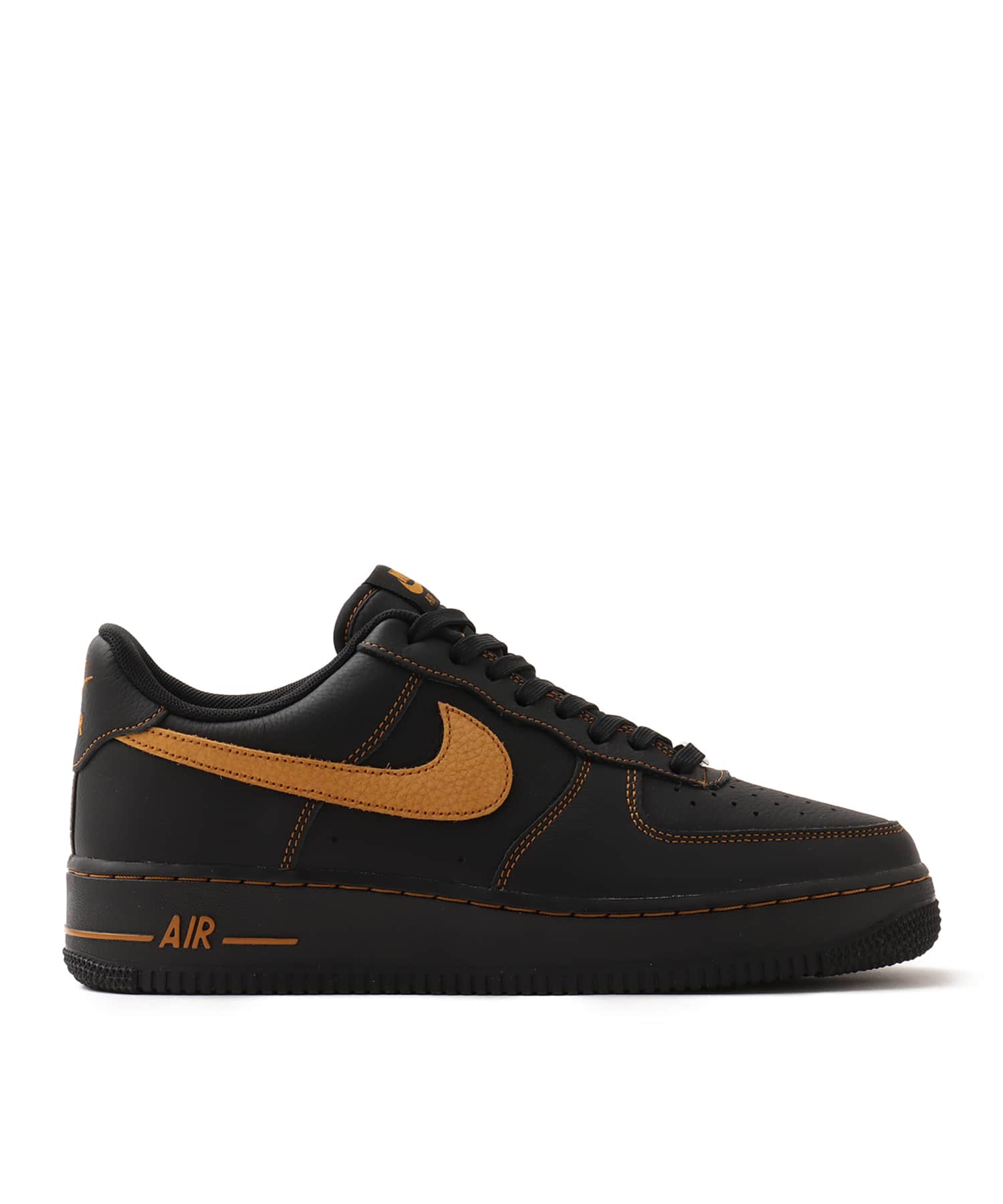 NIKE AIR FORCE 1 '07 LV8 BLACK/DESERT OCHREの画像