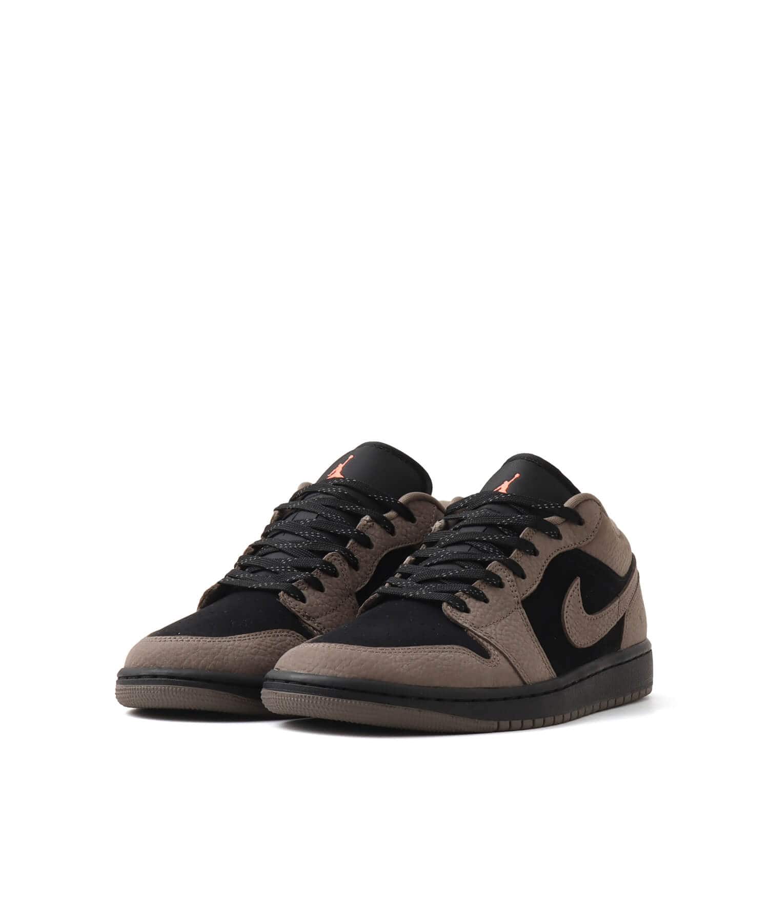 JORDAN BRAND AIR JORDAN 1 LOW SE BLACK/OLIVE GREY-LT WILD MANGOの画像